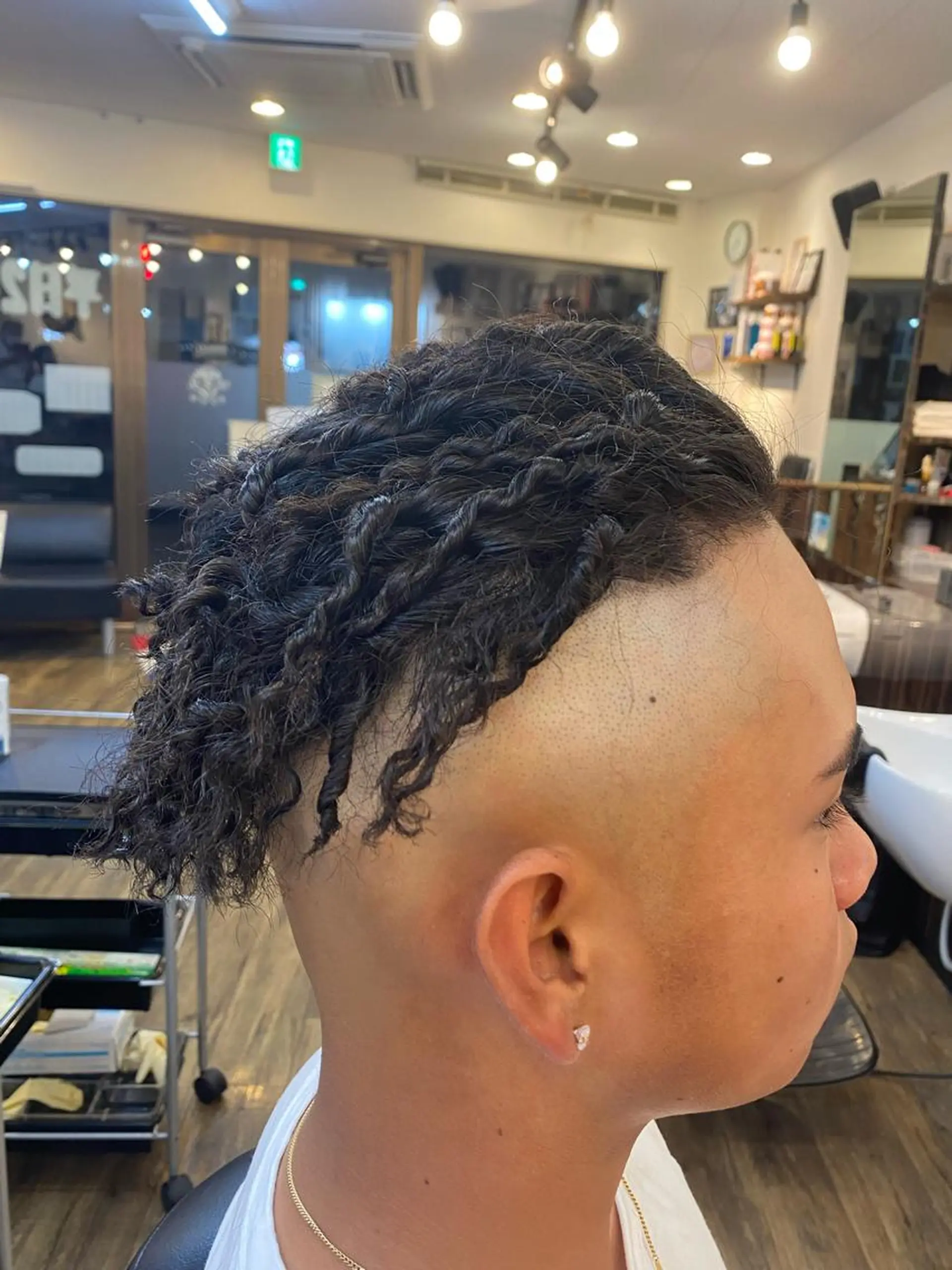 ミディアム パーマ メンズ 中田 孝之のヘアスタイル