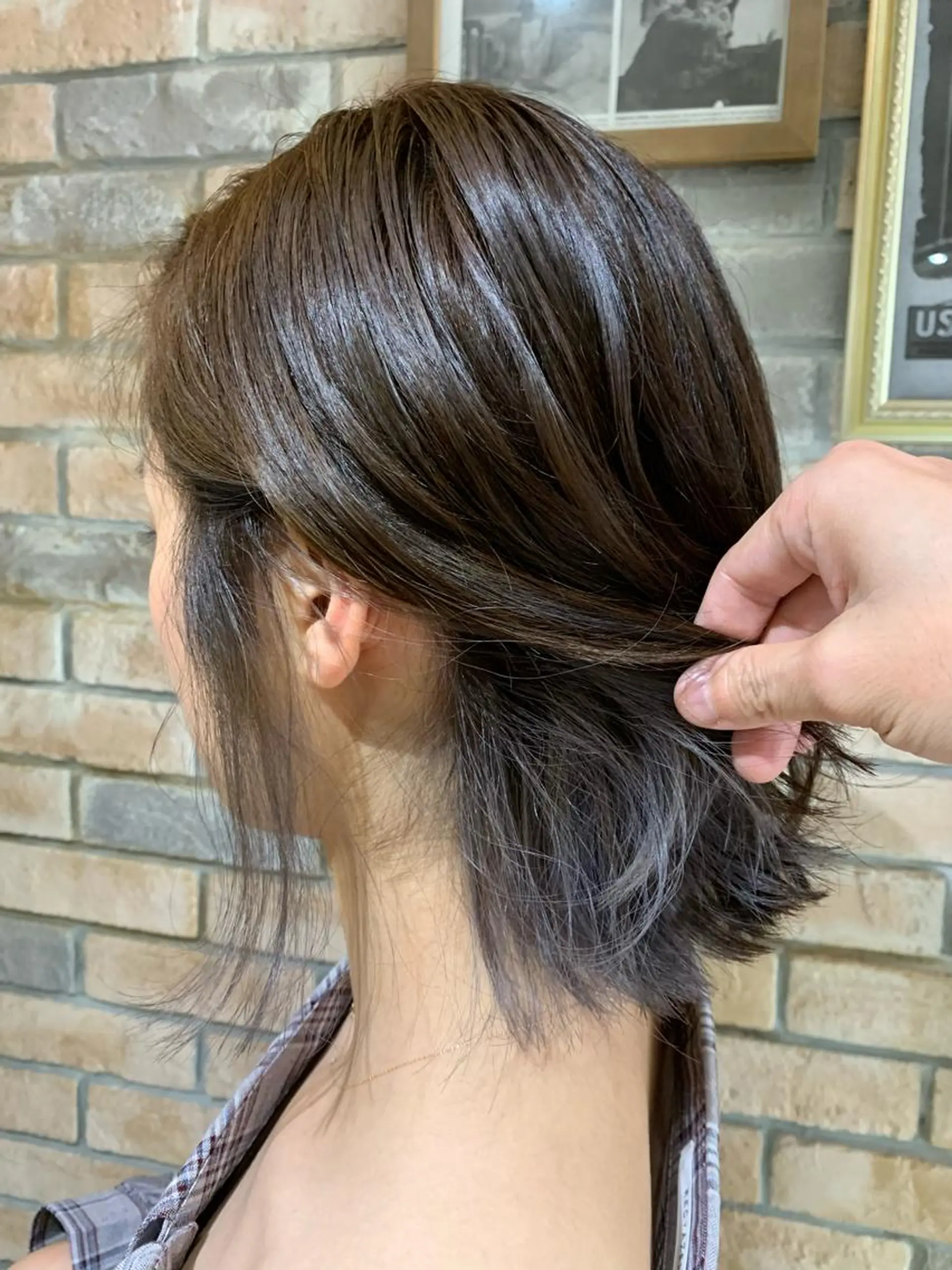 ショート カラー ヘアアレンジ インナーカラー 外ハネヘア VIM hairおもろまち店のヘアスタイル