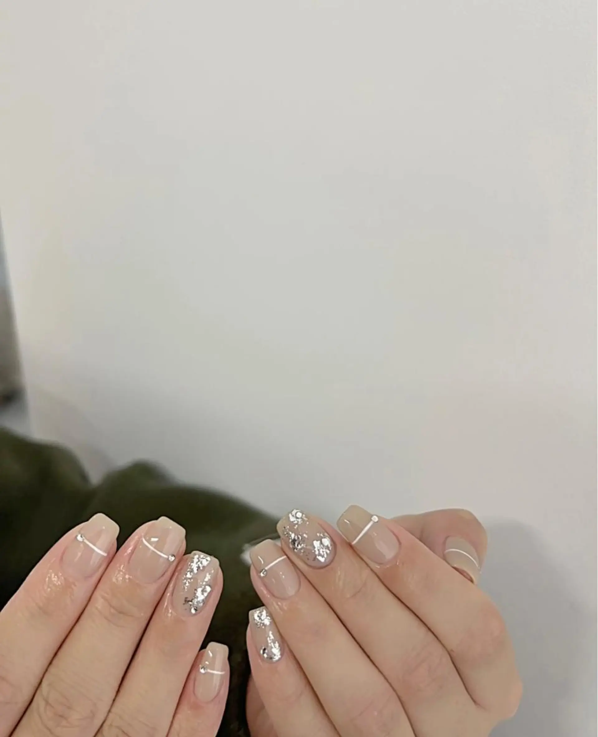 ミディアム めぐみのネイルサロン スタッフ練習のネイルデザイン