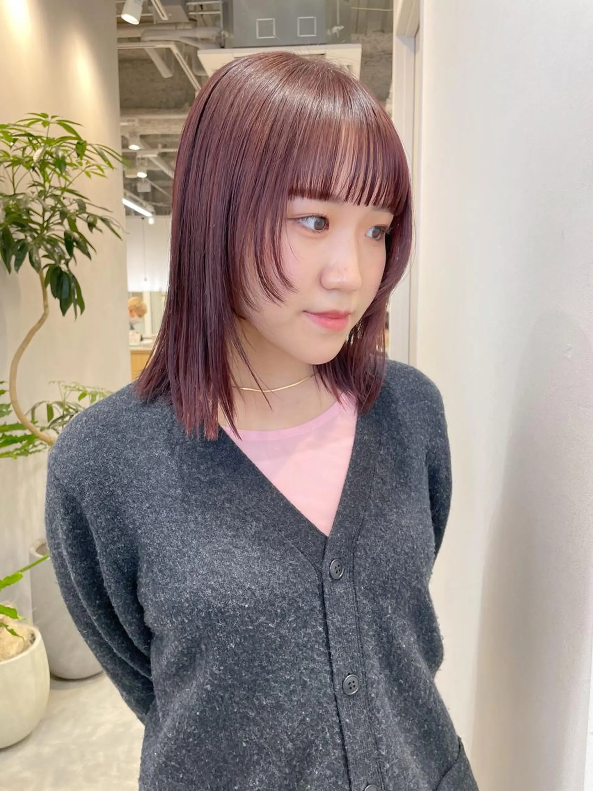 ロング カラー 青木 優歩のヘアスタイル