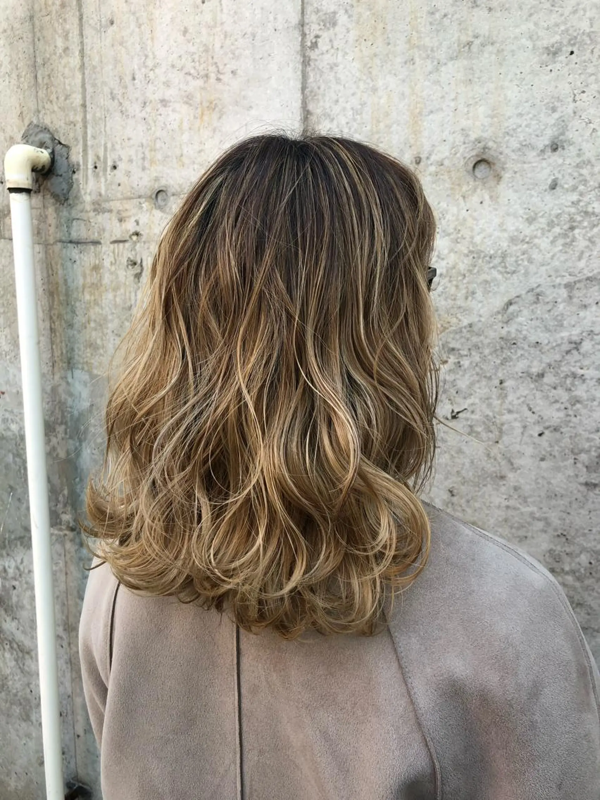 ミディアム カラー KANAMI日暮里 韓国ヘア・メイクのヘアスタイル