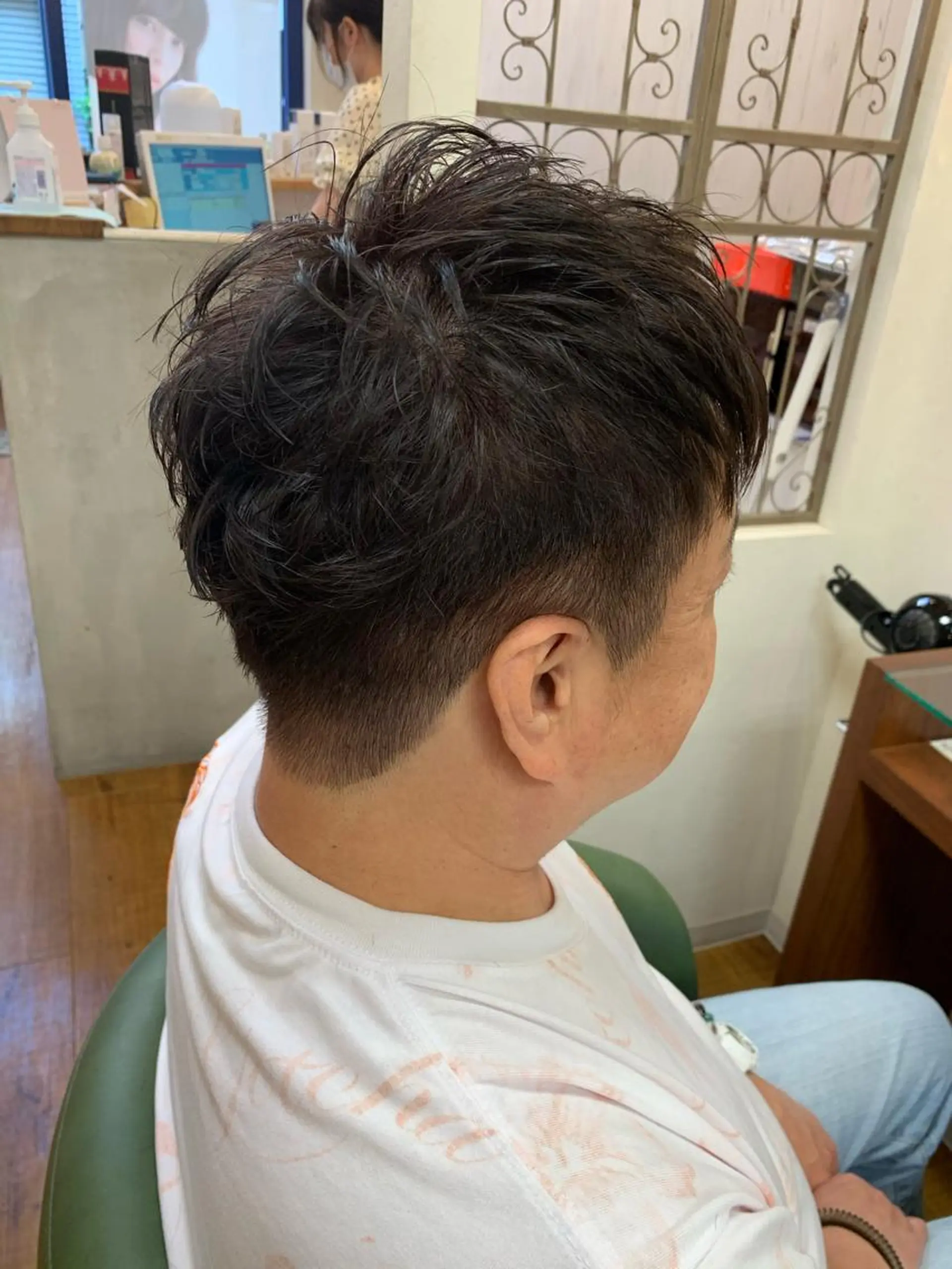 ショート march merryのヘアスタイル