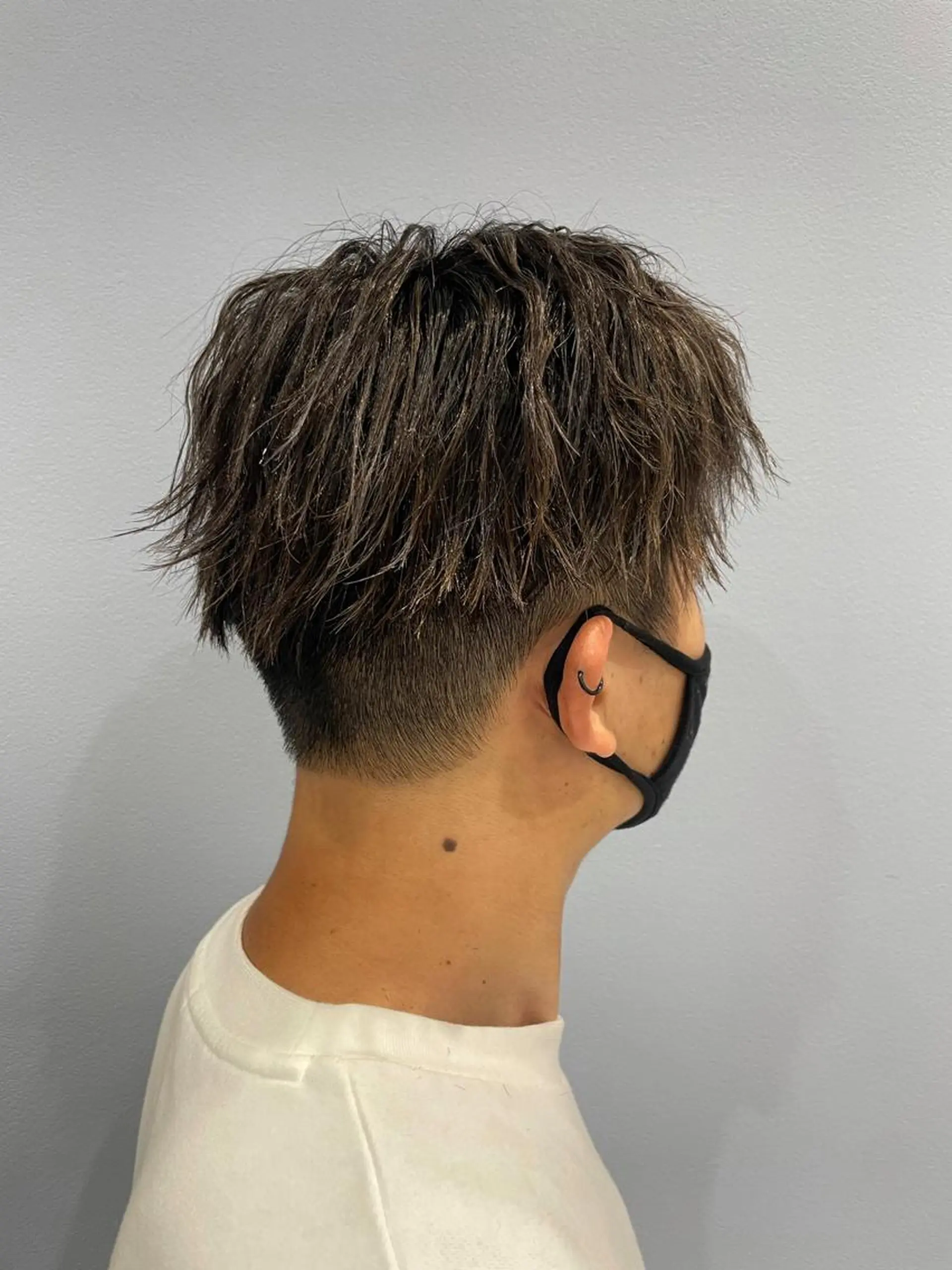 カラー メンズ メンズハイライト メンズメッシュ ハイライトカラー メッシュ センター南 髪質改善 大引 優のヘアスタイル