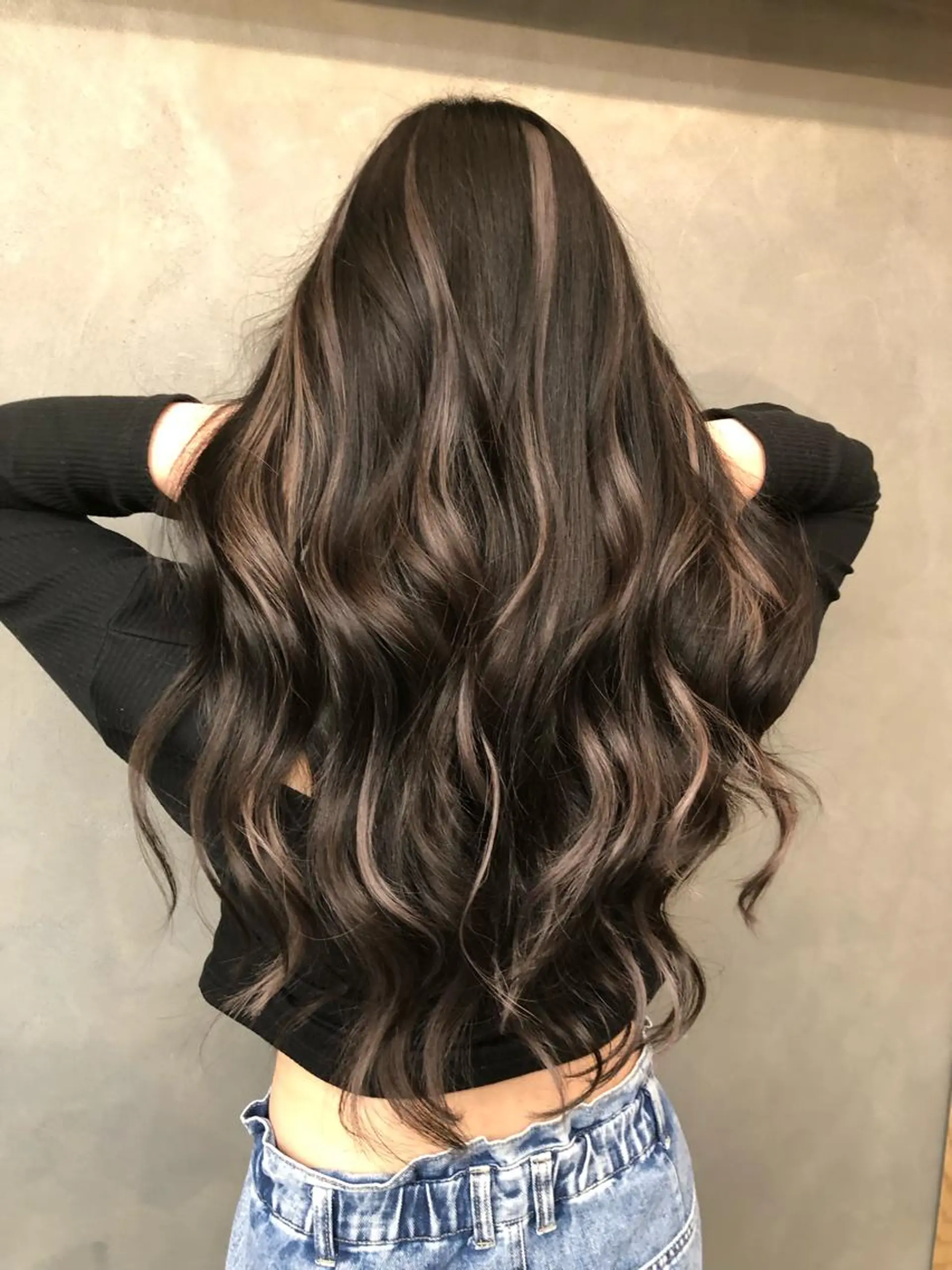 ロング シールエクステ エクステ rollen所属・美魔女 美容師NAOのヘアスタイル