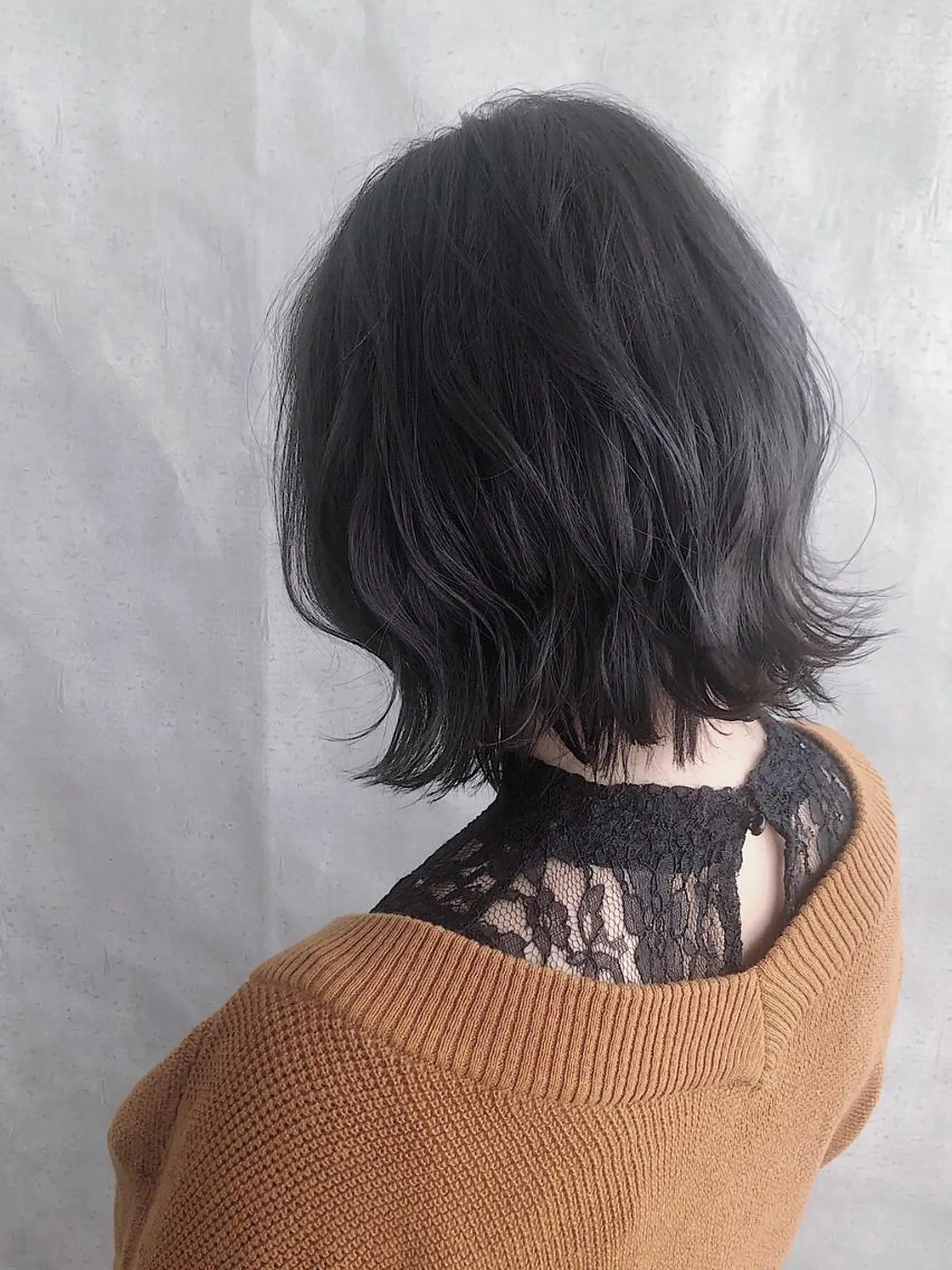 ショート カラー MOU namba ムウナンバのヘアスタイル