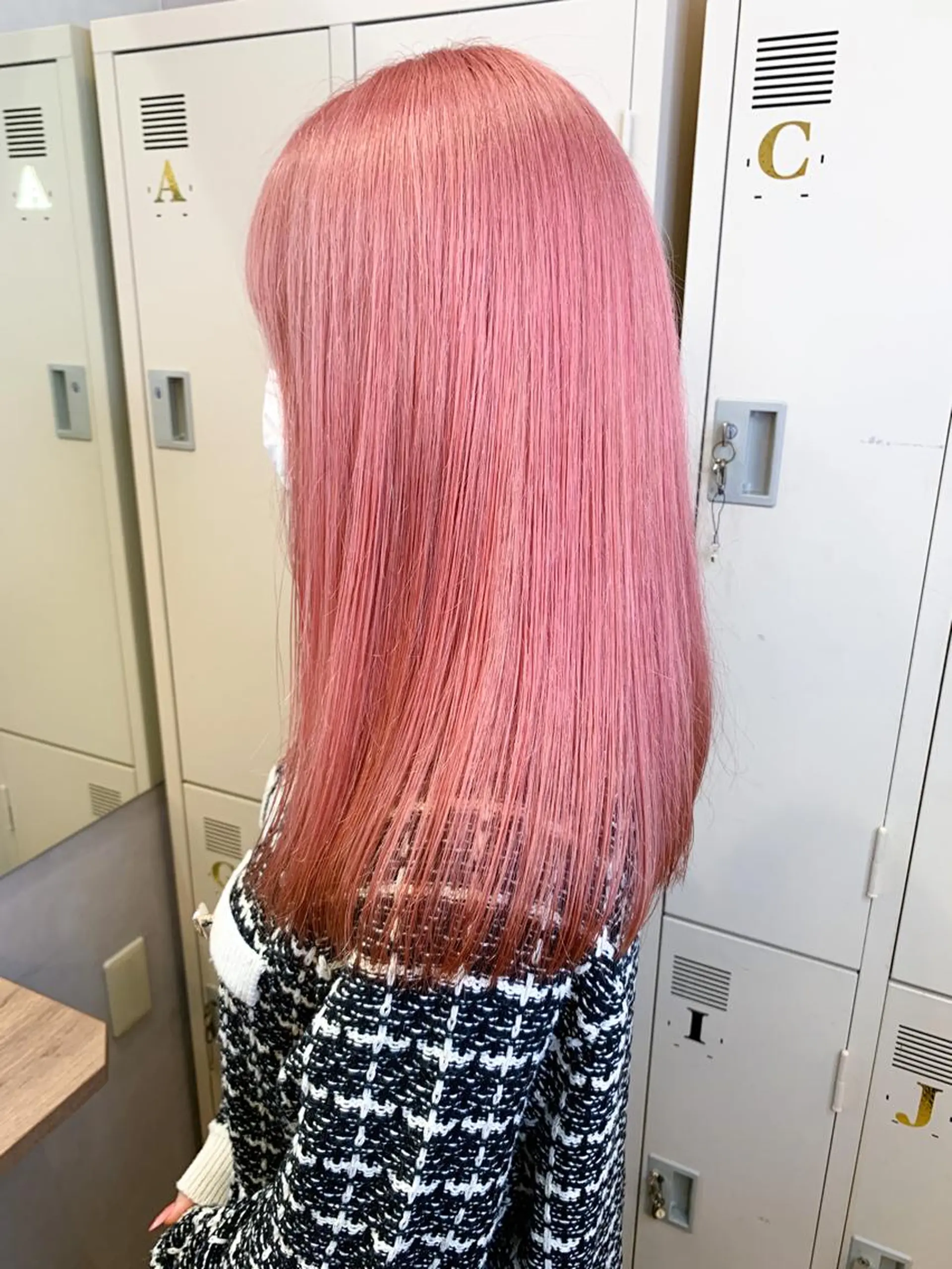 セミロング カラー ピンクカラー カット ヘアカラー 🌈 DAIKI 🌈のヘアスタイル