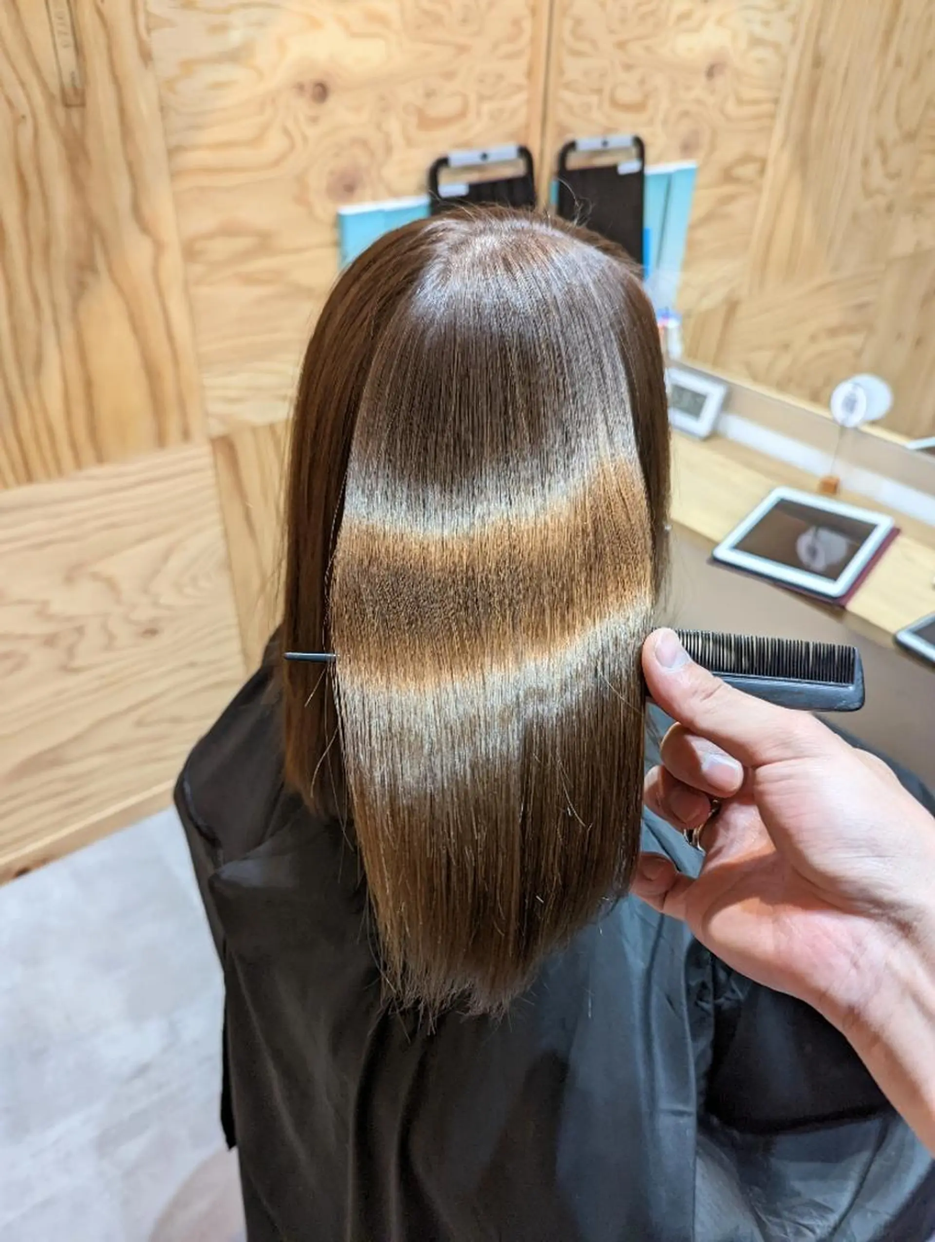 セミロング カラー 美髪矯正 キョウスケのヘアスタイル