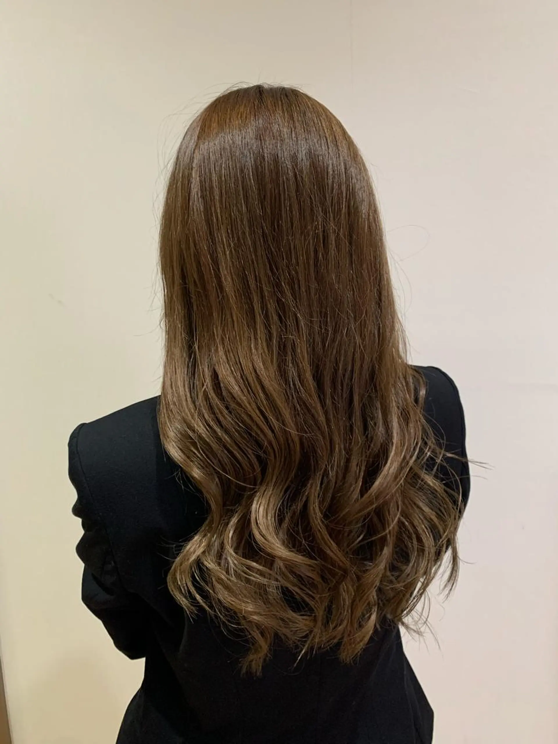 ロング カラー アッシュ ベージュカラー 相澤 茉澄のマツエク・マツパデザイン