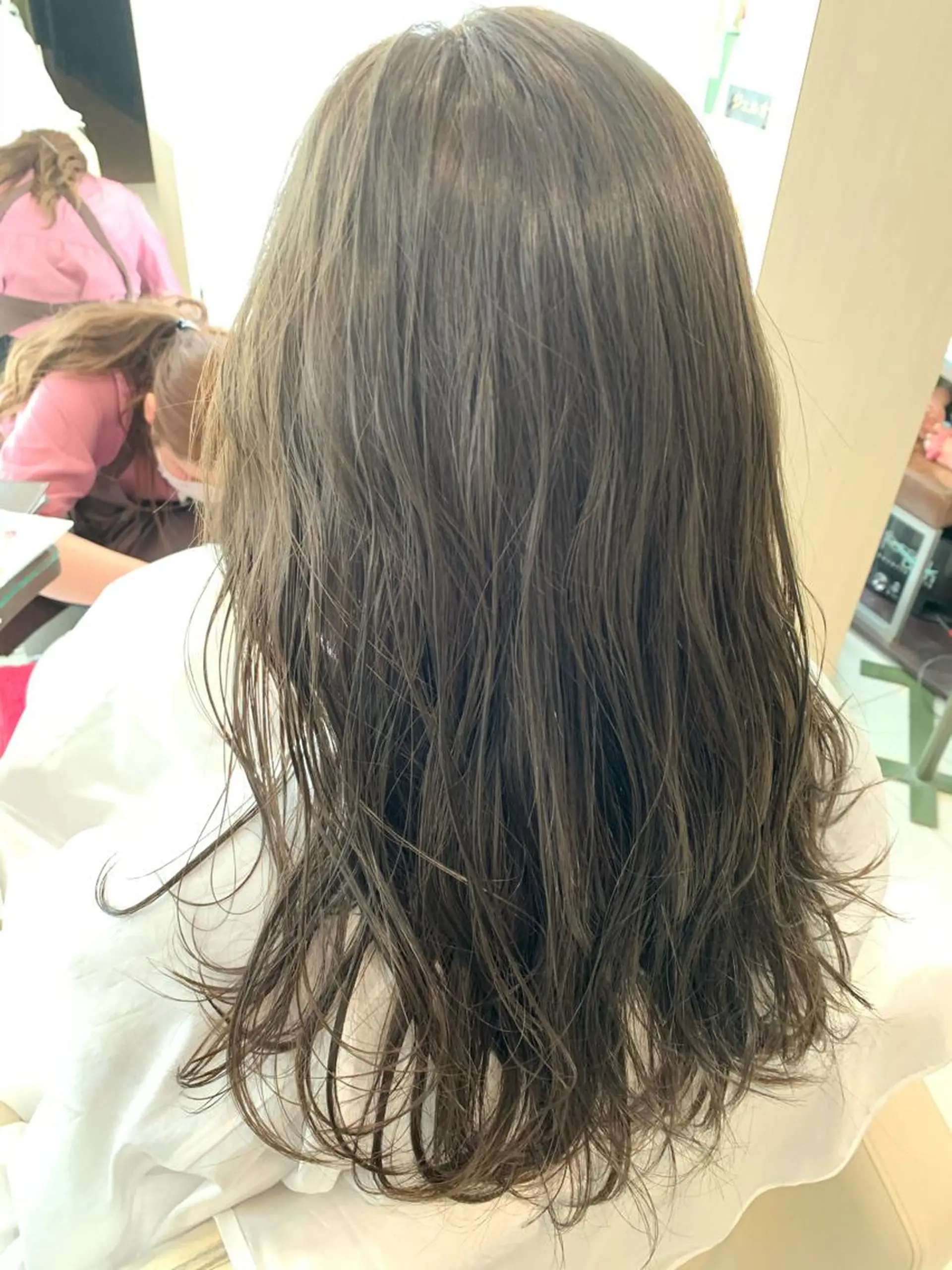 セミロング カラー 美髪形成！色素改善！ 秋田　和輝のヘアスタイル