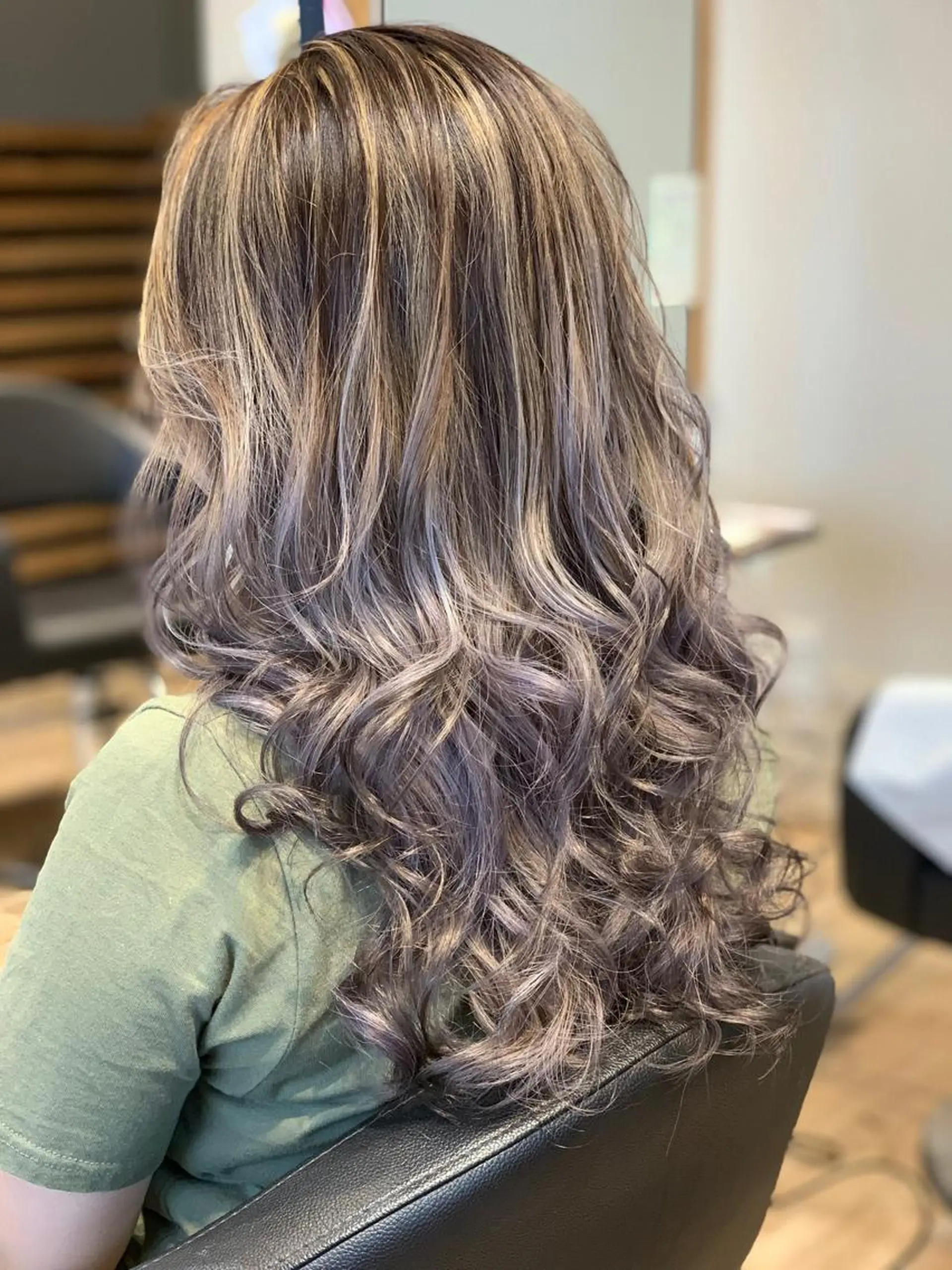 ロング カラー 関口 友行のヘアスタイル