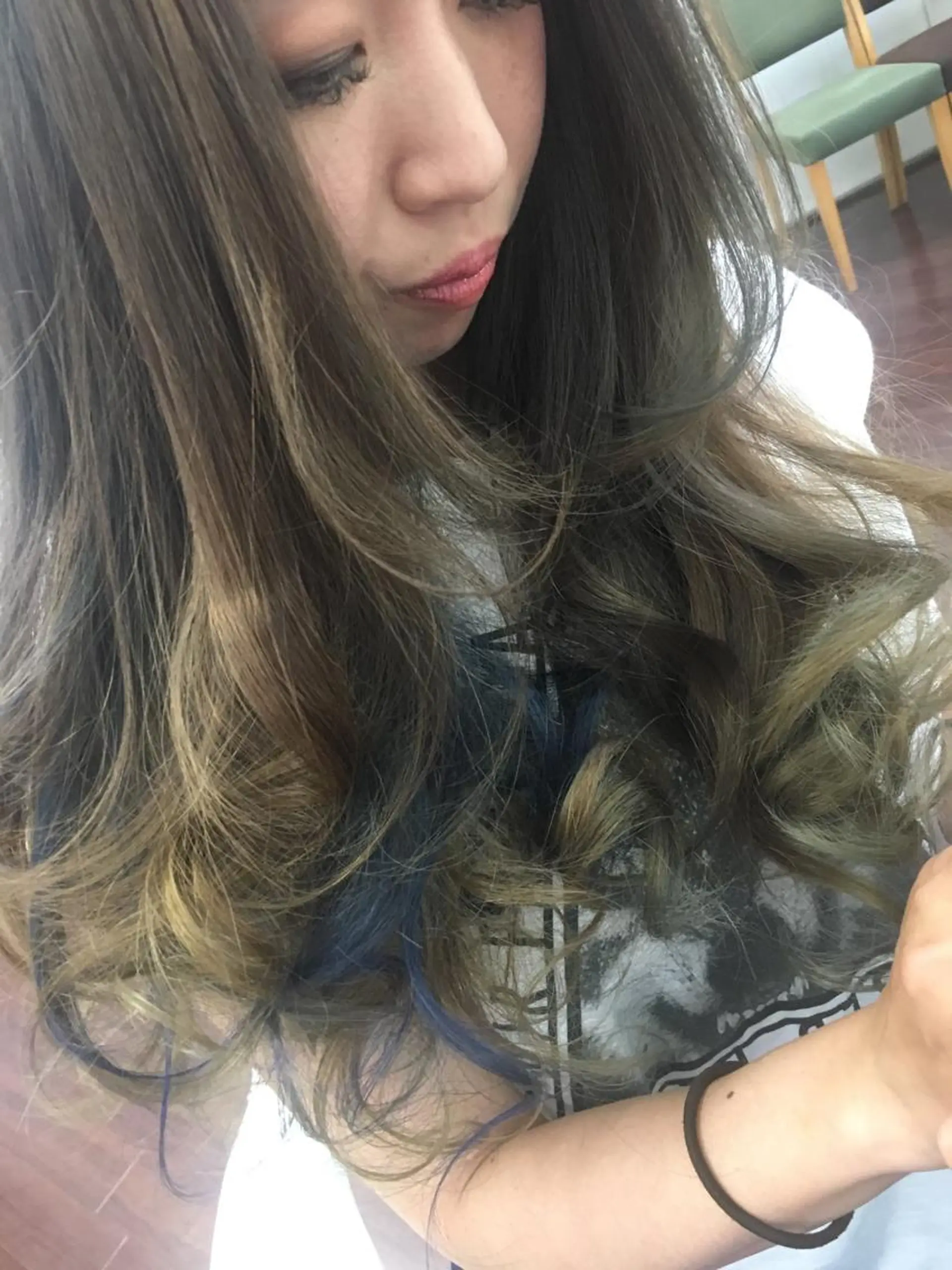 ロング カラー ヘアカラー トリートメント ブリーチ毛縮毛矯正 👑山口のヘアスタイル