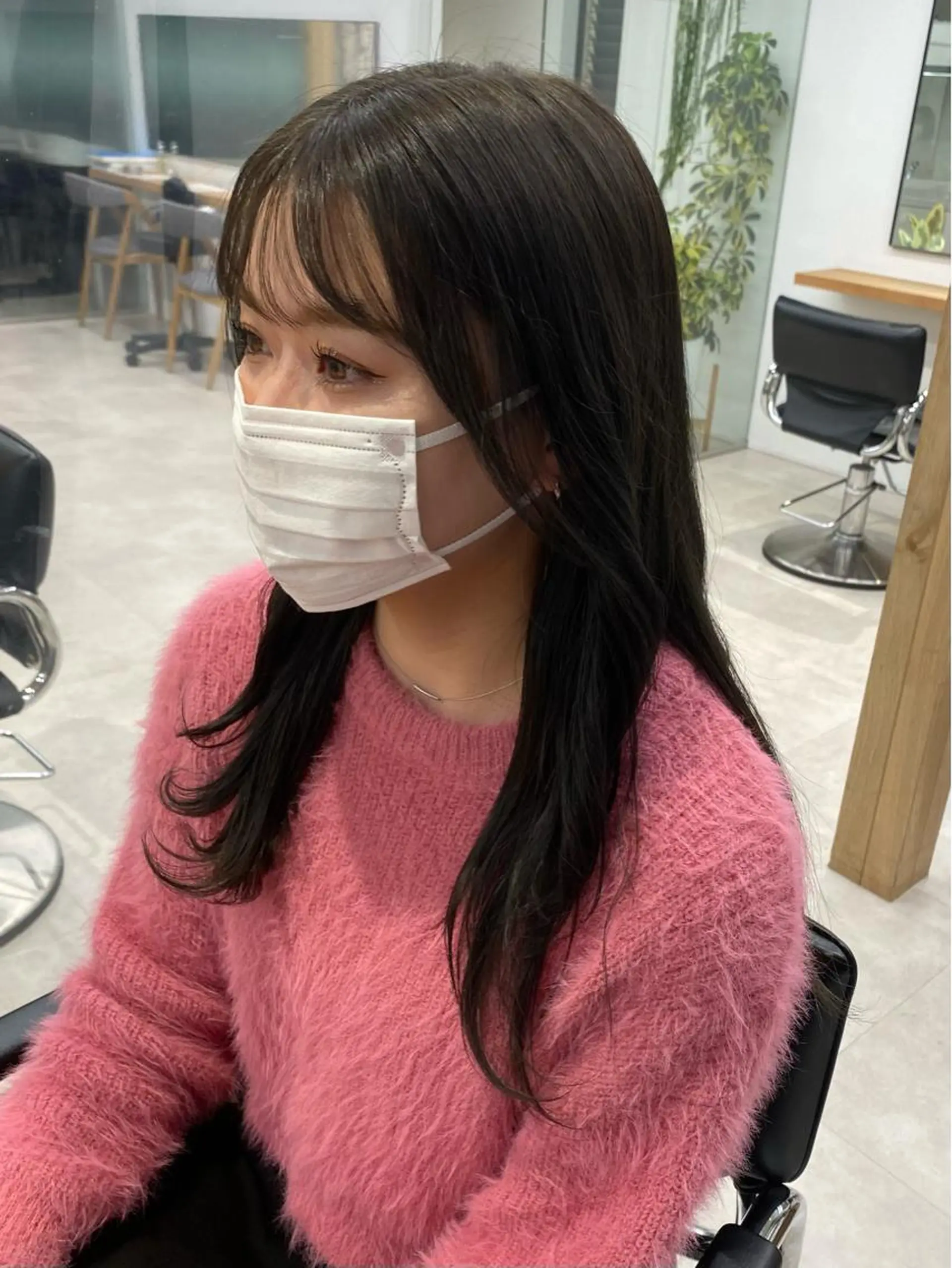 ロング カラー グレージュ オリーブグレージュ オリーブグレー noa/ 渋谷のヘアスタイル