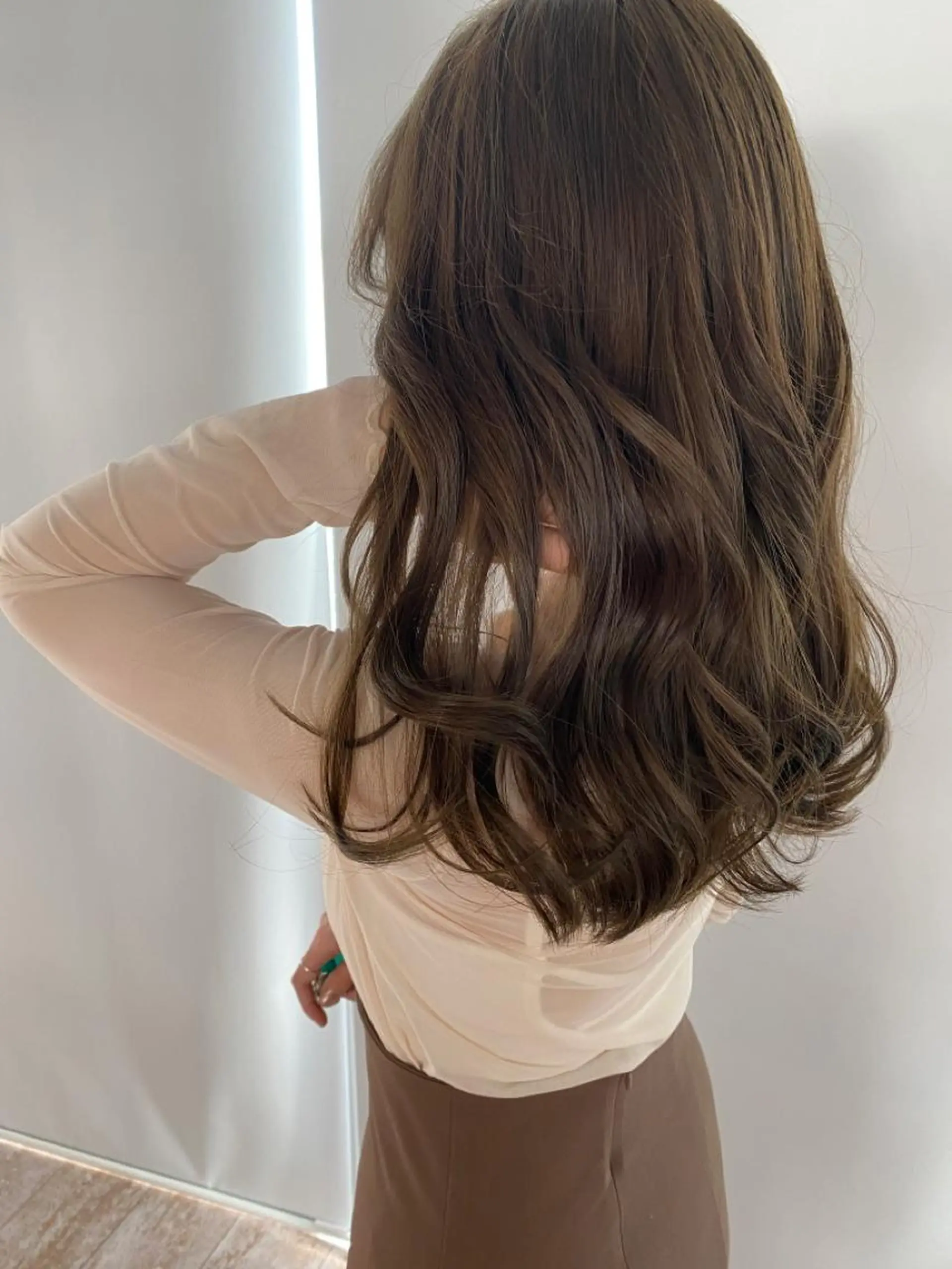 ロング カラー KOOKI スティードトーキョーのヘアスタイル