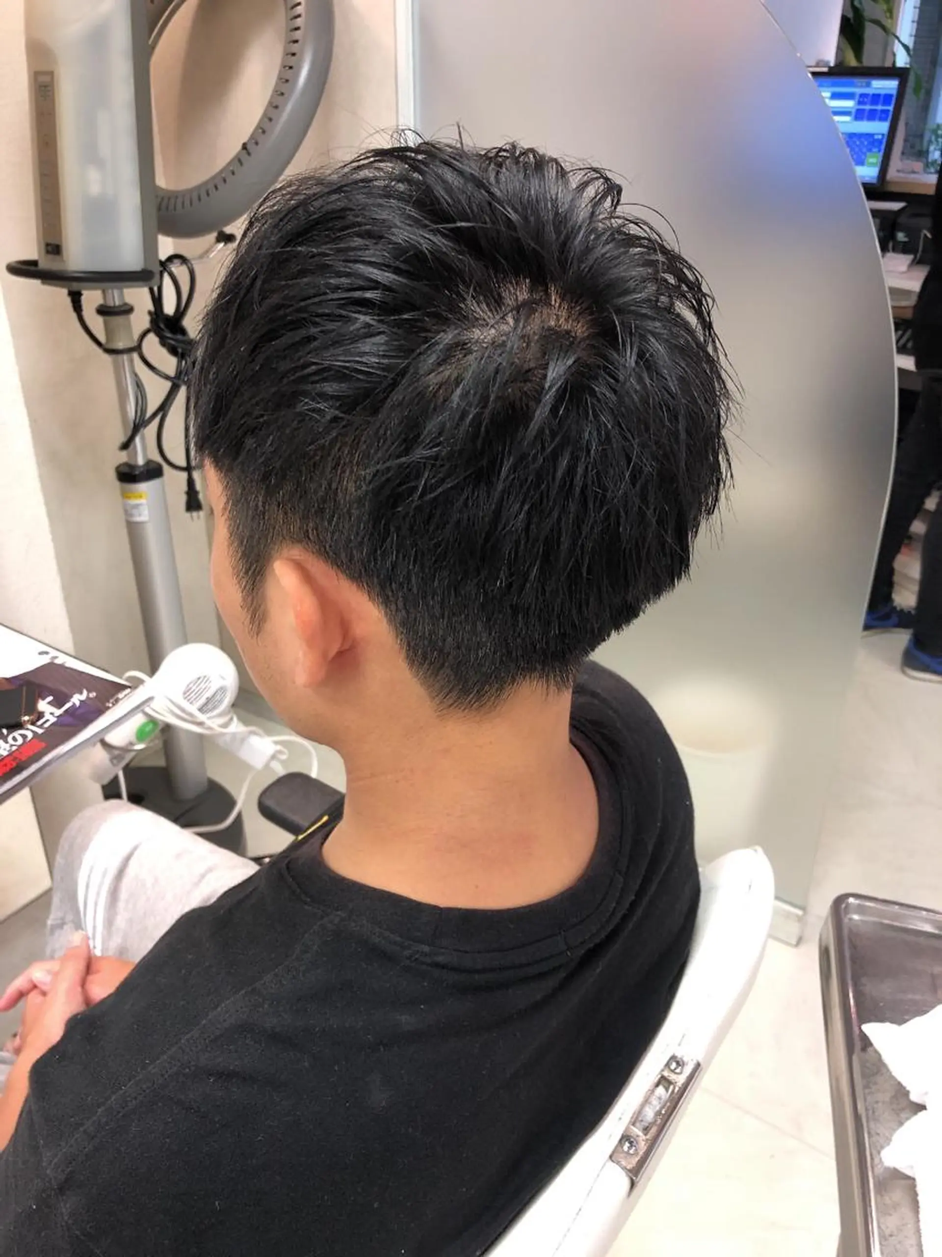 メンズ マッシュ 刈り上げ 阿部 美咲のヘアスタイル