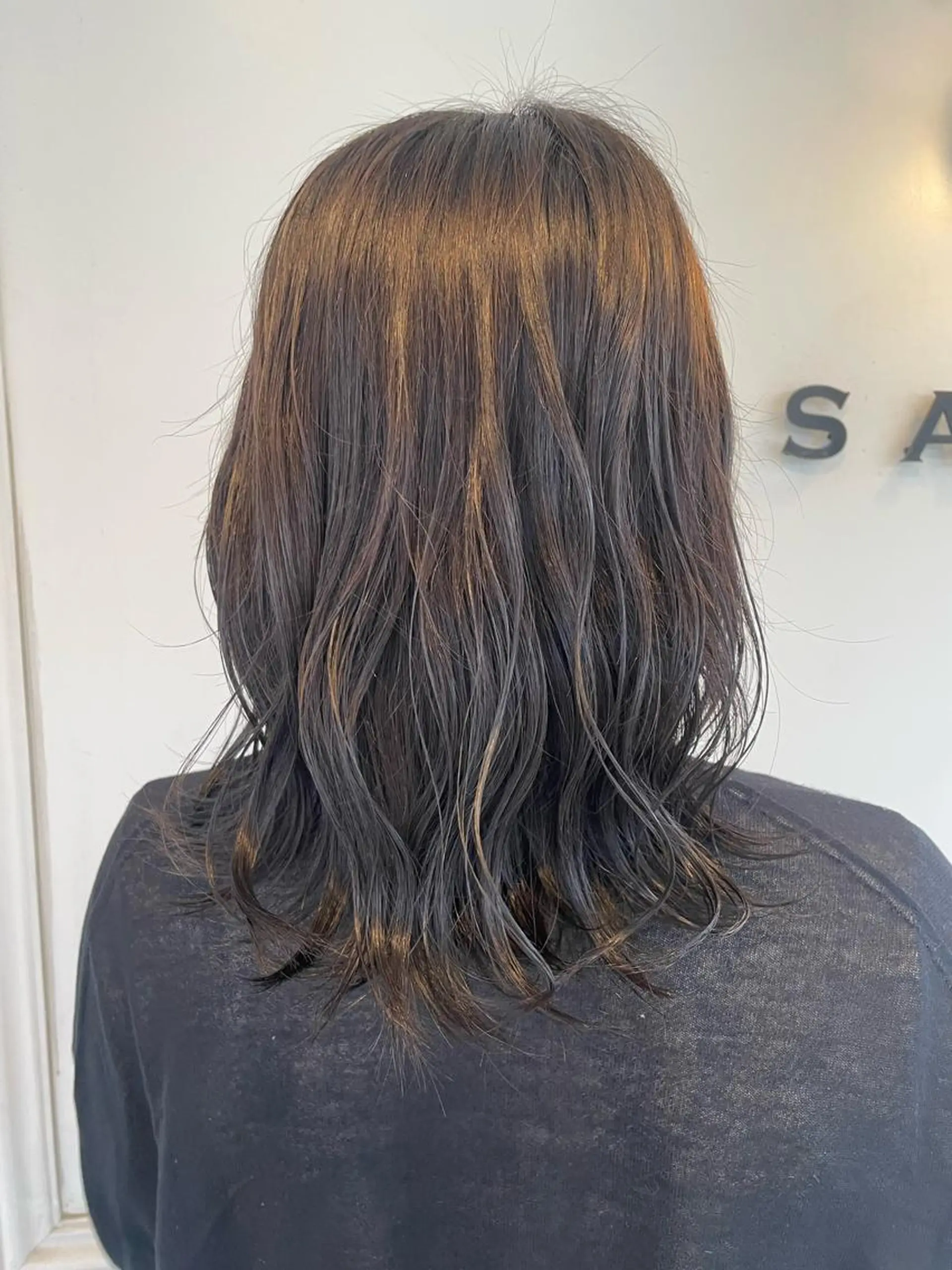 ミディアム カラー ヘアカラー SARA古賀店 かすみ🐬🩵のヘアスタイル