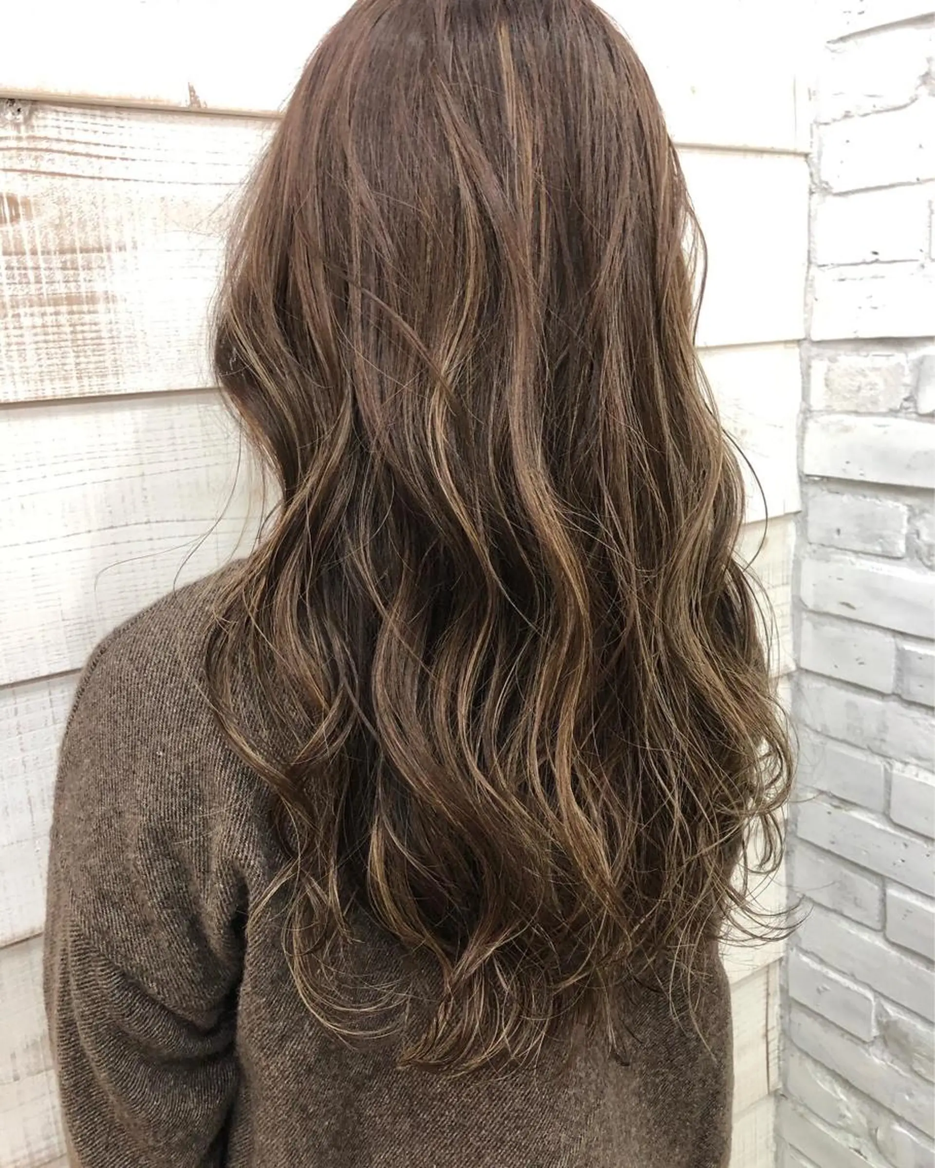 セミロング カラー ヘアアレンジ ブリーチダブルカラー ハイライト/山本喜熙のヘアスタイル