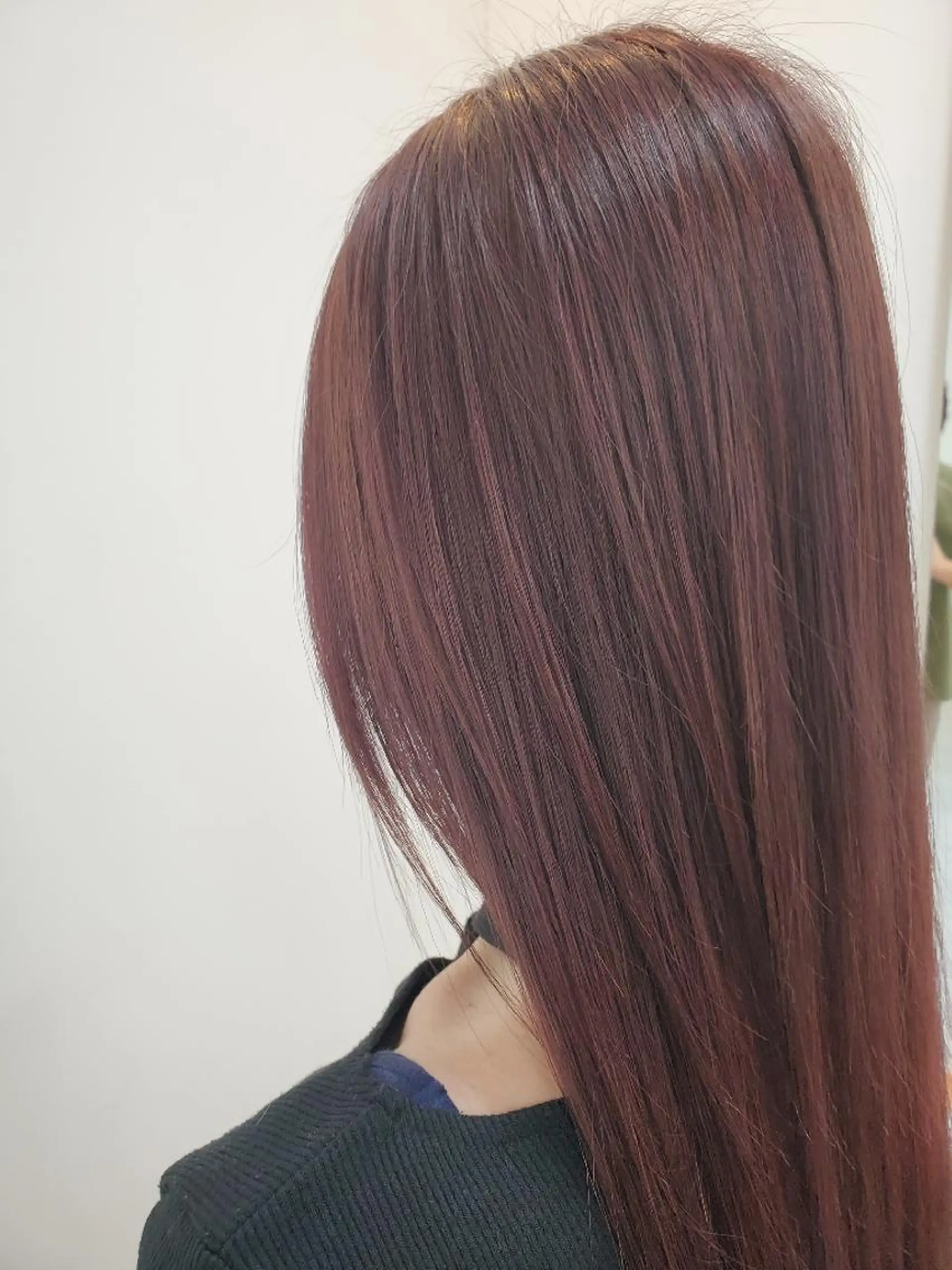 カラー ロング ピンクカラー 倉持 龍歩のヘアスタイル