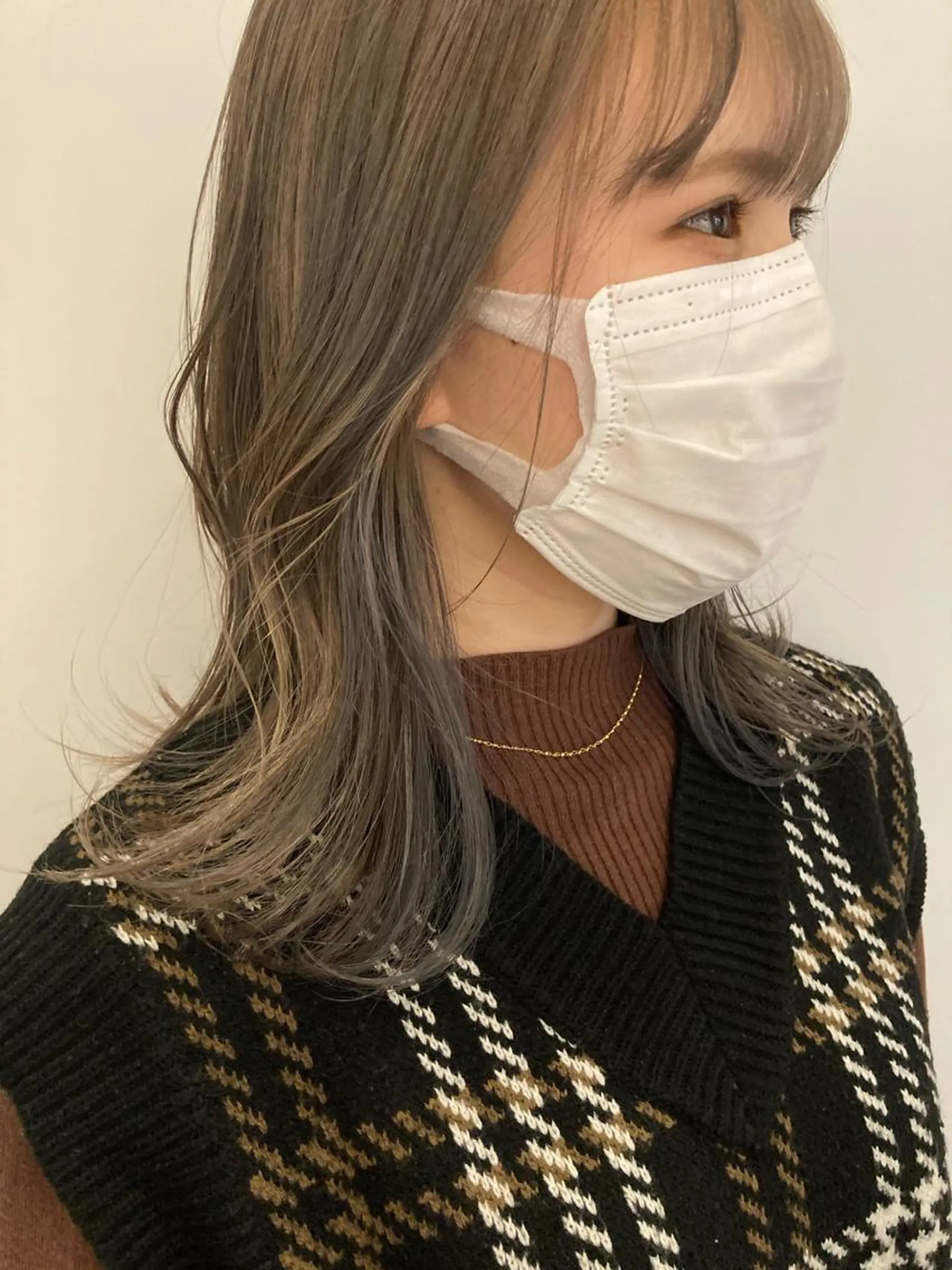 セミロング カラー デザインカラー 宮城 星のヘアスタイル