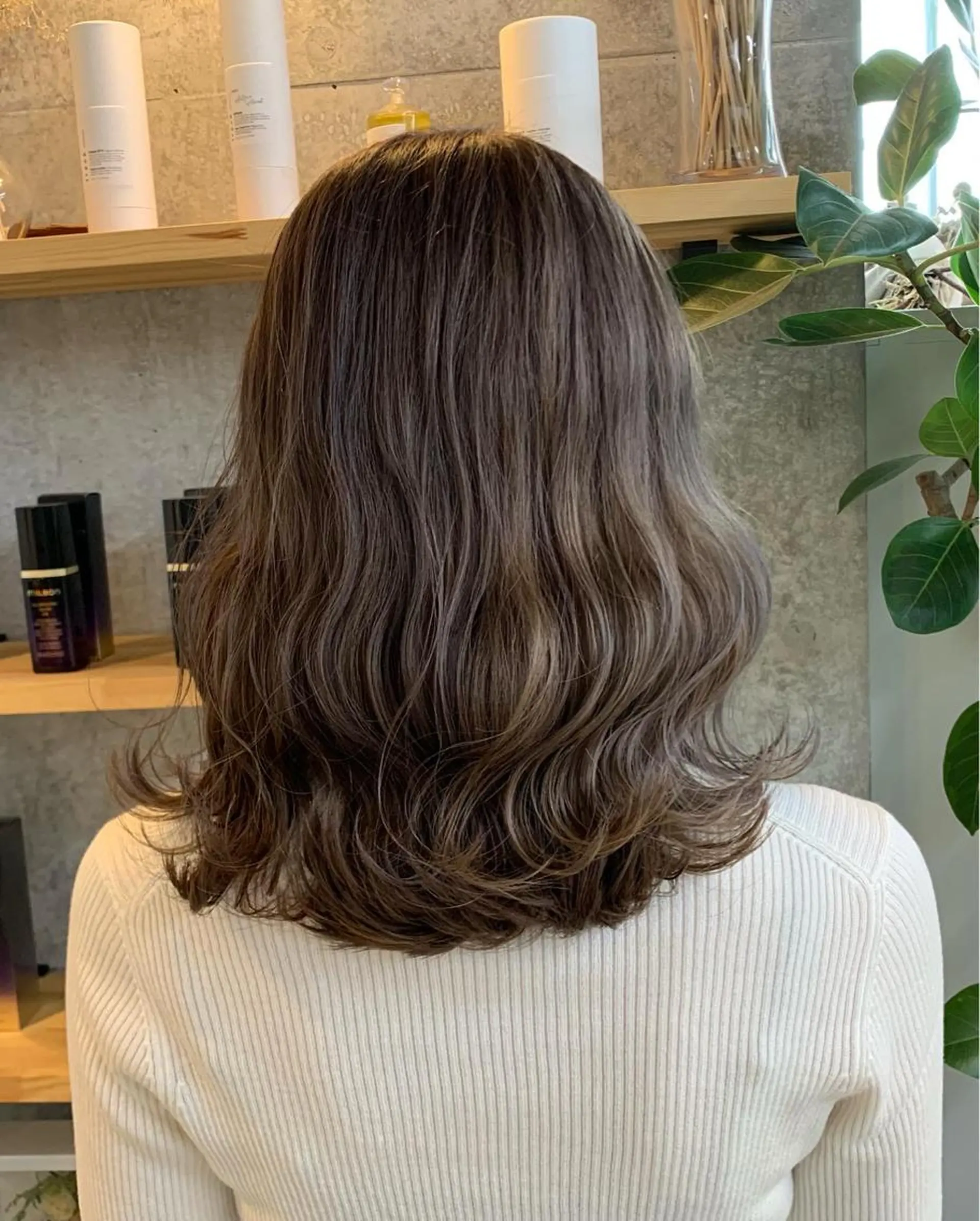 セミロング カラー ヘアカラー トリートメント 天野 開のヘアスタイル