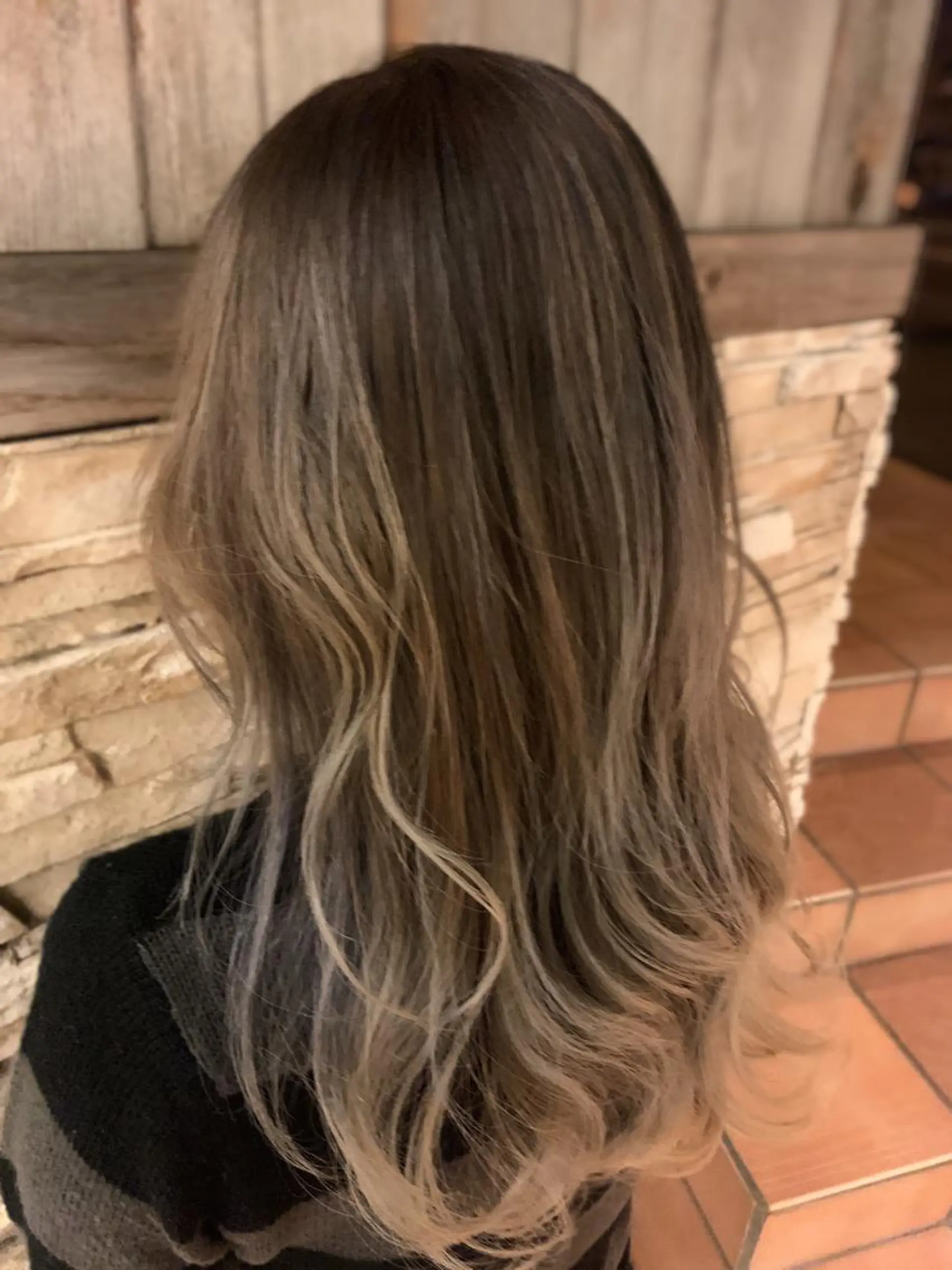 セミロング ハイライト 松村 総のヘアスタイル