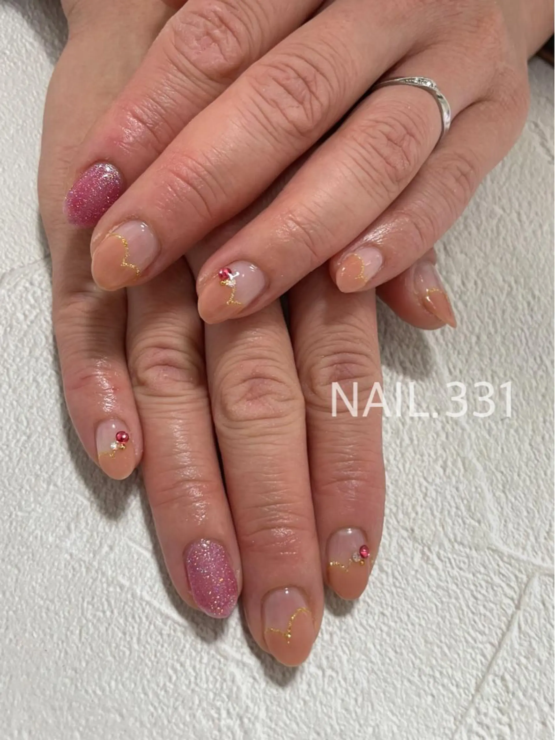 ネイル Nail 331のネイルデザイン
