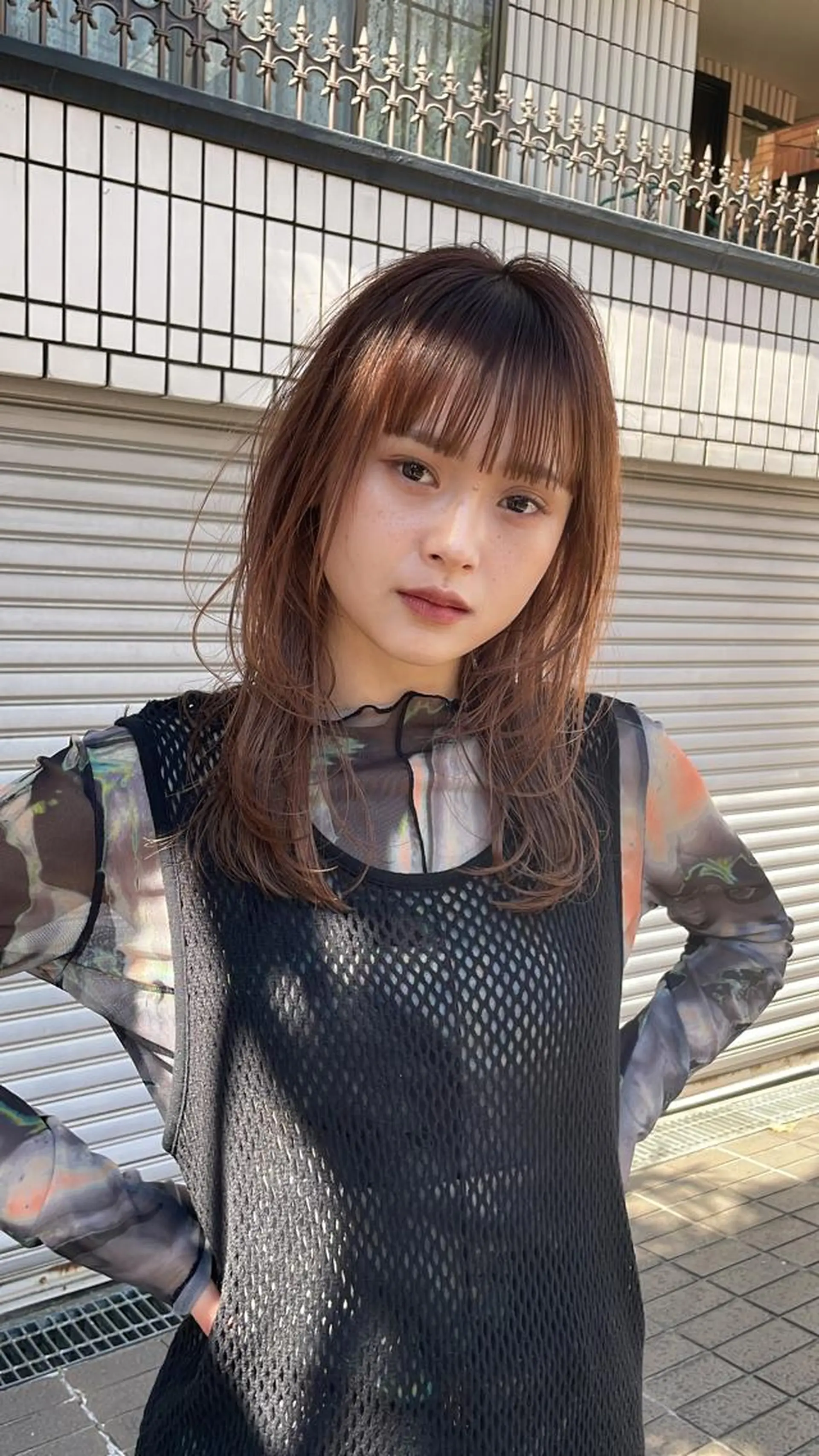 ロング カラー ネイル マツエク・マツパ アイブロウ ⭐ハイトーンブリーチ ミルクティーピンクのヘアスタイル