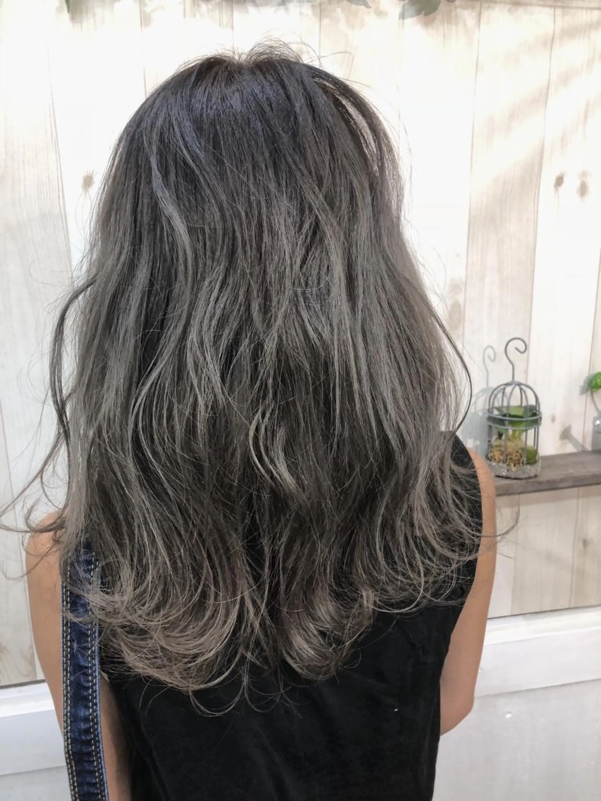 セミロング カラー グラデーションカラー グレージュ ヘアカラー PSY(サイ)池袋 金田尚久🎨のヘアスタイル