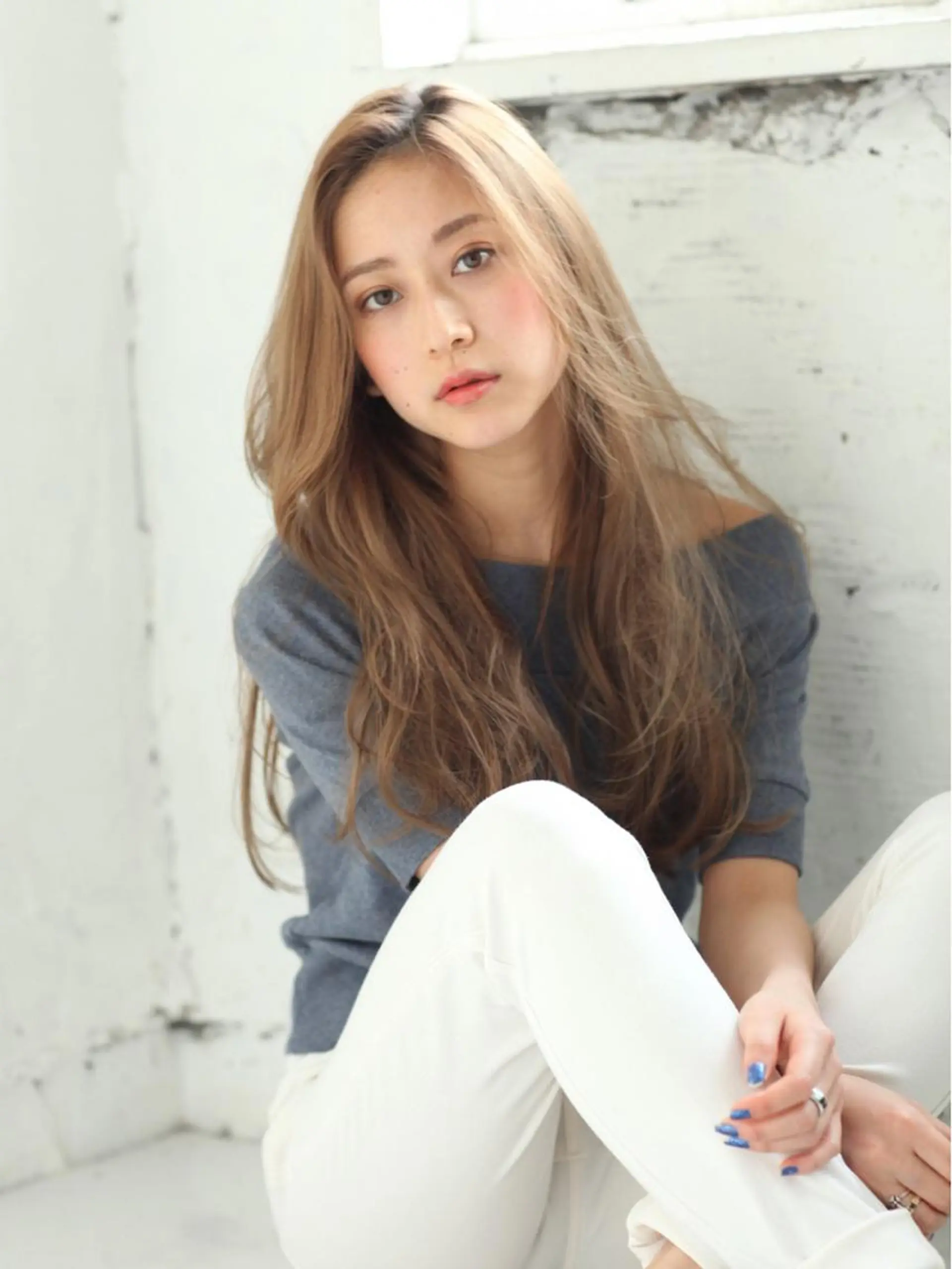 ロング カラー パーマ ヘアアレンジ ベージュカラー ブリーチ 透明感カラー ✨ハイクオリティ✨ 山本香也のヘアスタイル