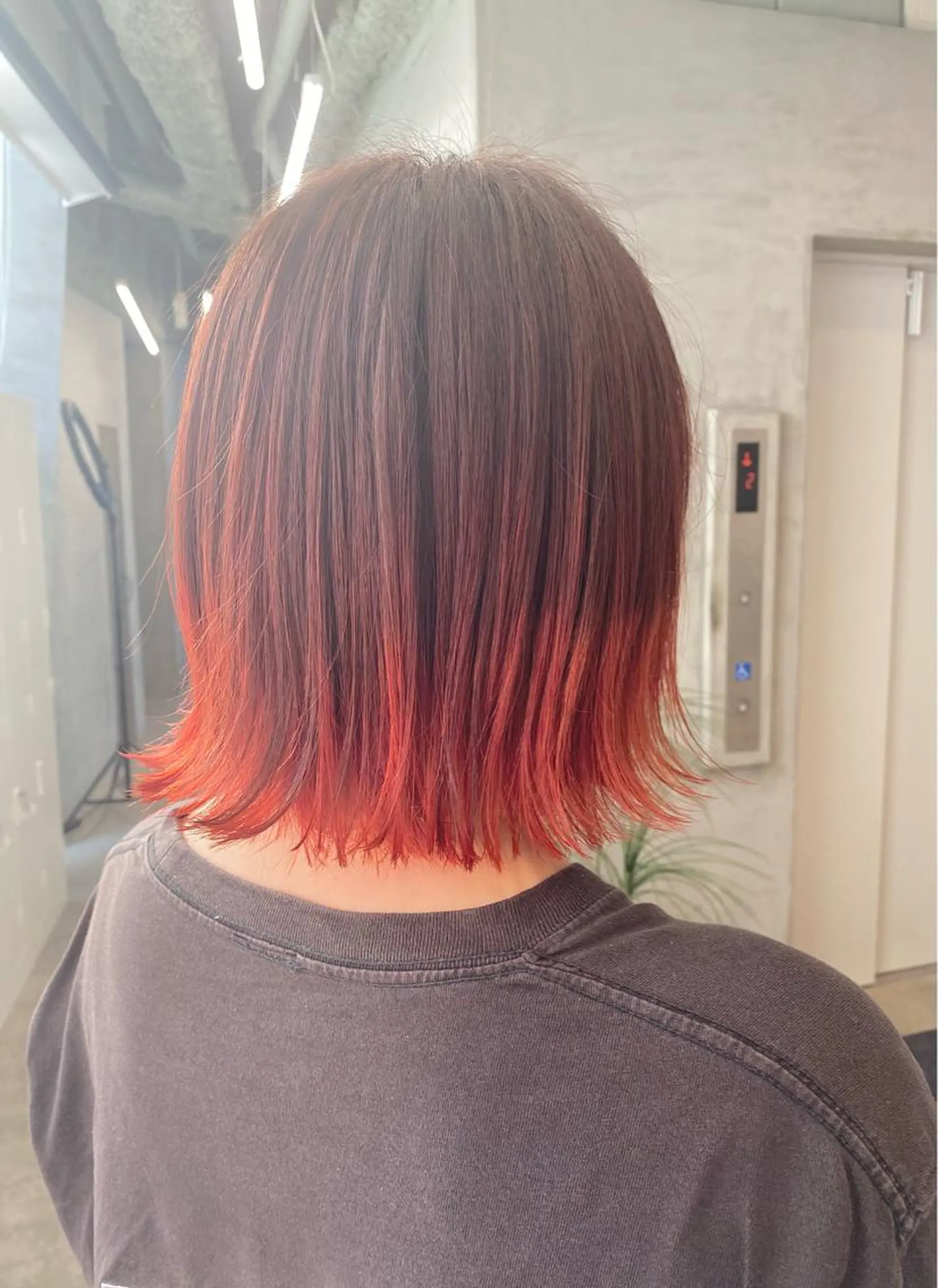 ミディアム カラー ヘアアレンジ アッシュ アッシュグレー アッシュグレージュ ベージュカラー ブリーチ 💟髪質改善✴︎艶髪 /ヤマザト🦋のヘアスタイル