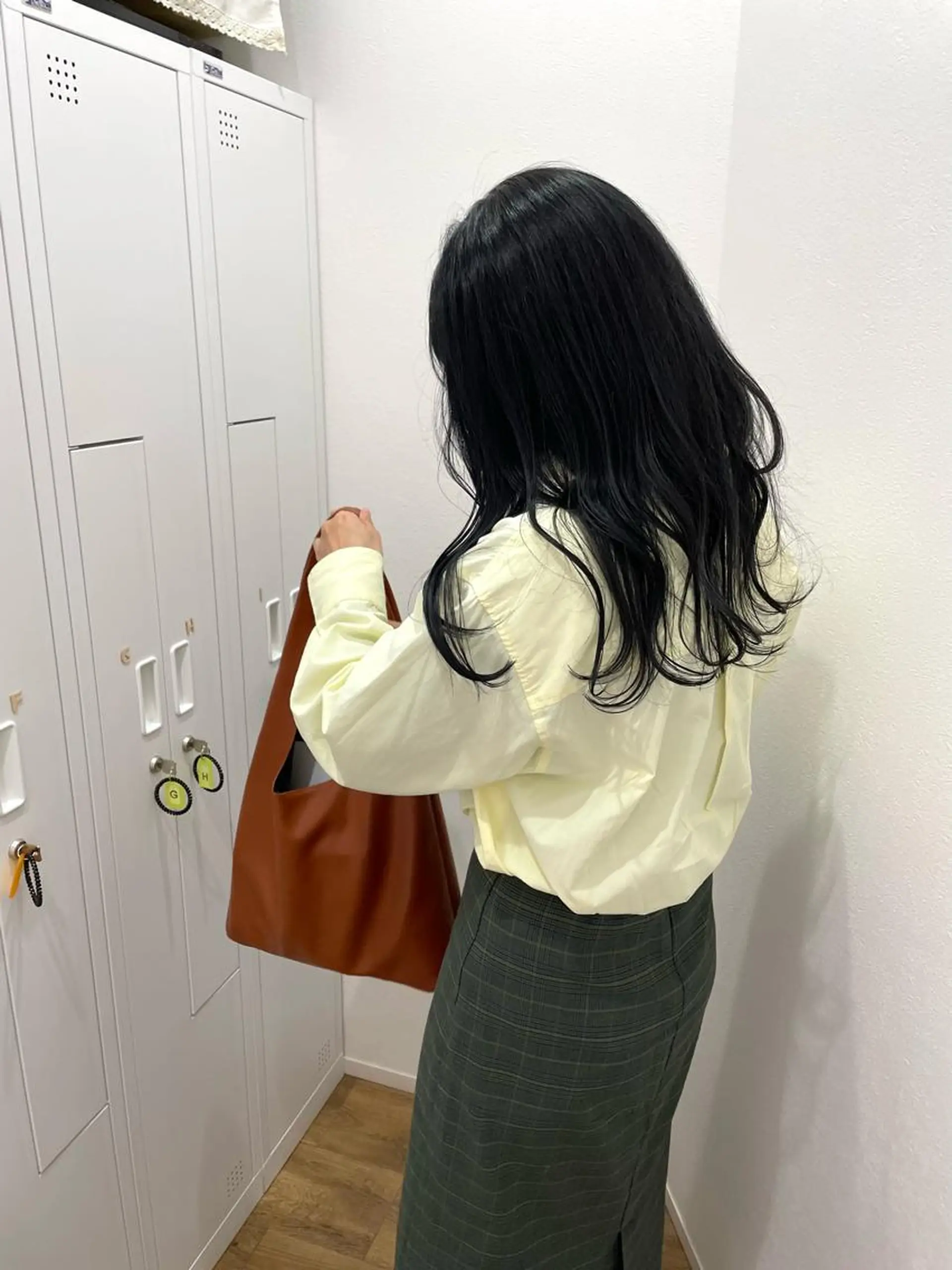 セミロング カット ヘアカラー 山本 愛永のヘアスタイル