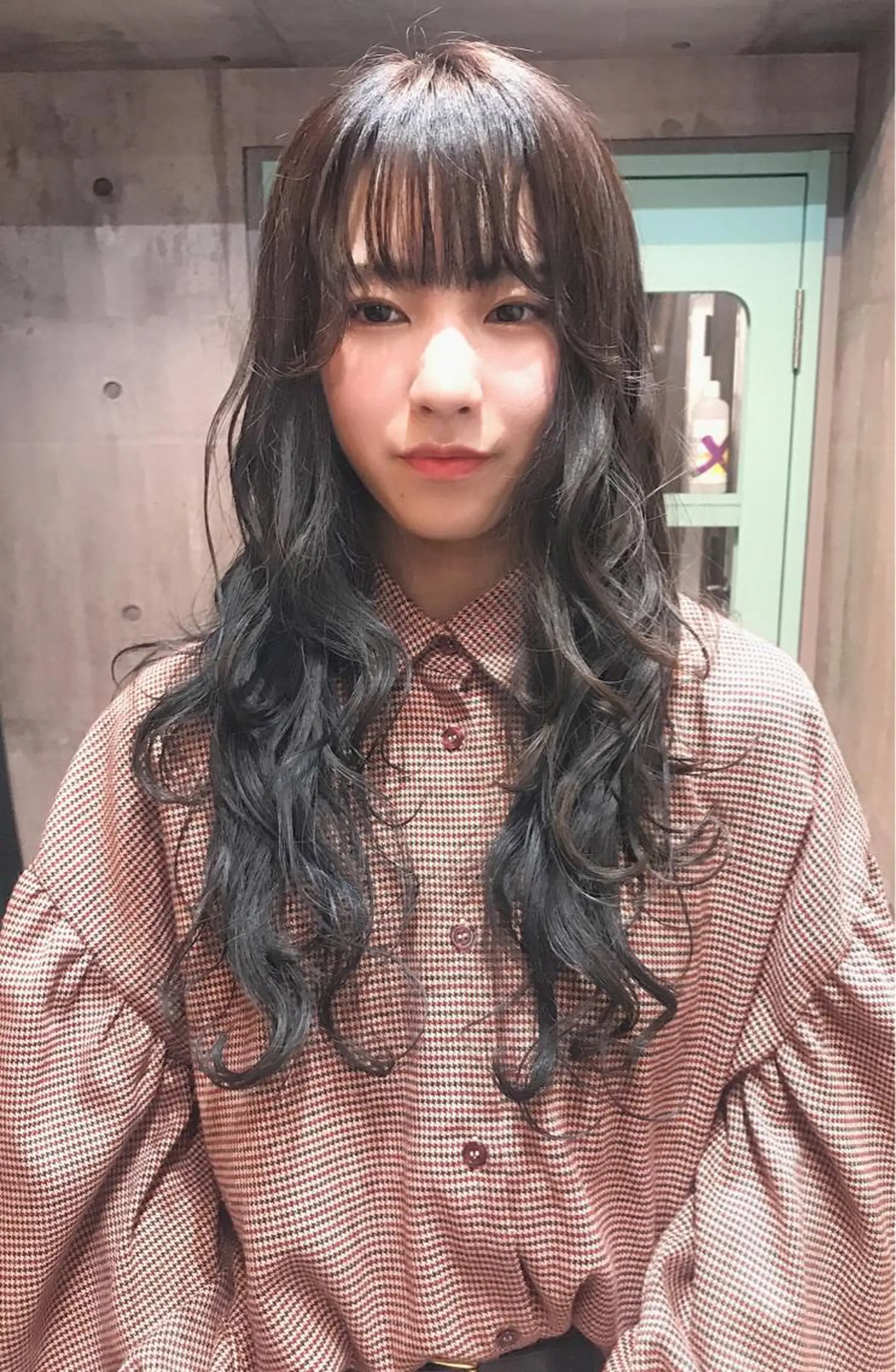 ロング カラー ハイレイヤー 韓国風ヘア レイヤーカット ホワイト&レイヤーカ ットエクステ長畠俊輔のヘアスタイル