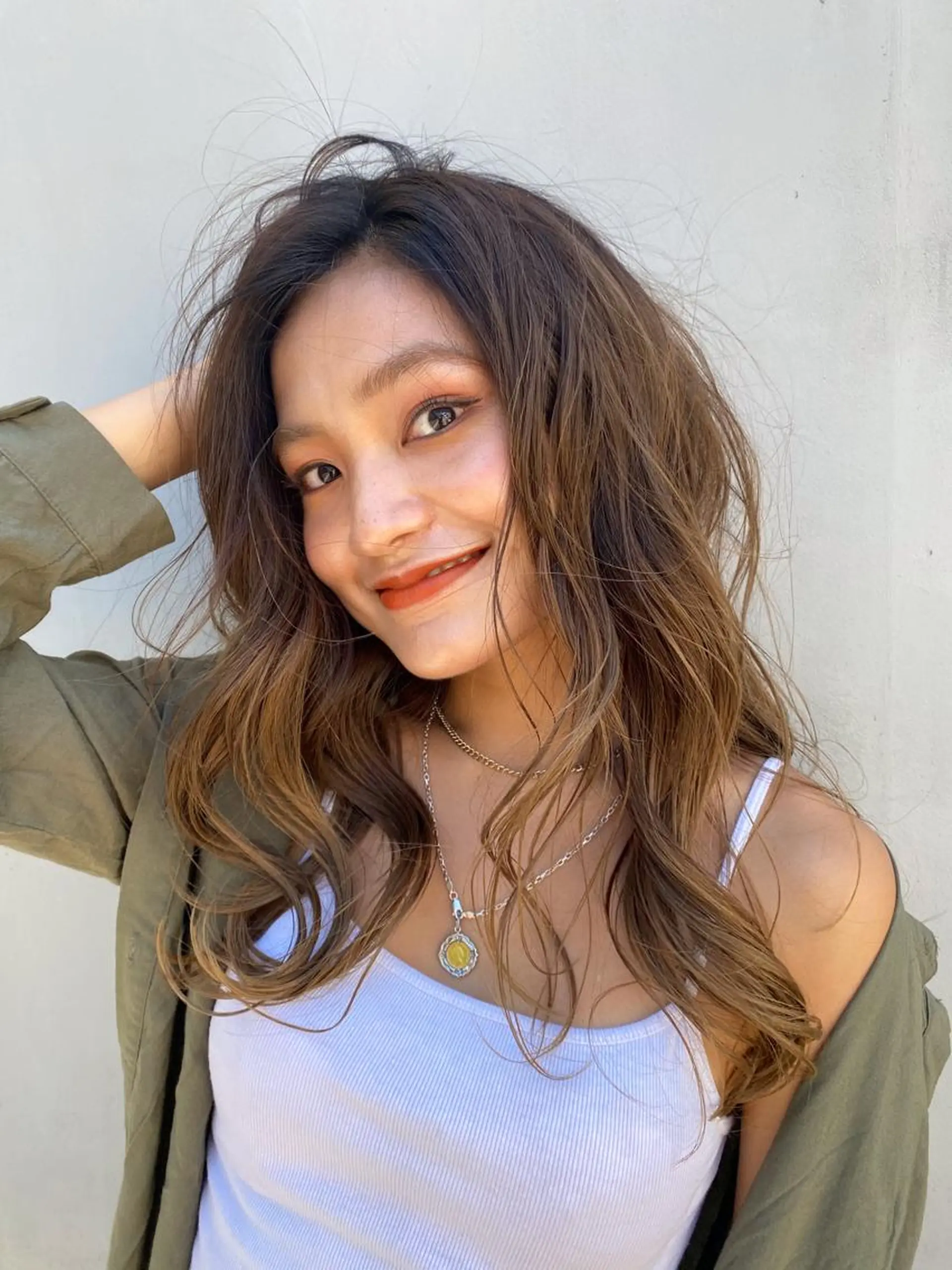 ロング カラー パーマ ブリーチ グラデーションカラー グレージュ ナガミネアリサ/ 学芸大学/海外ヘアのヘアスタイル