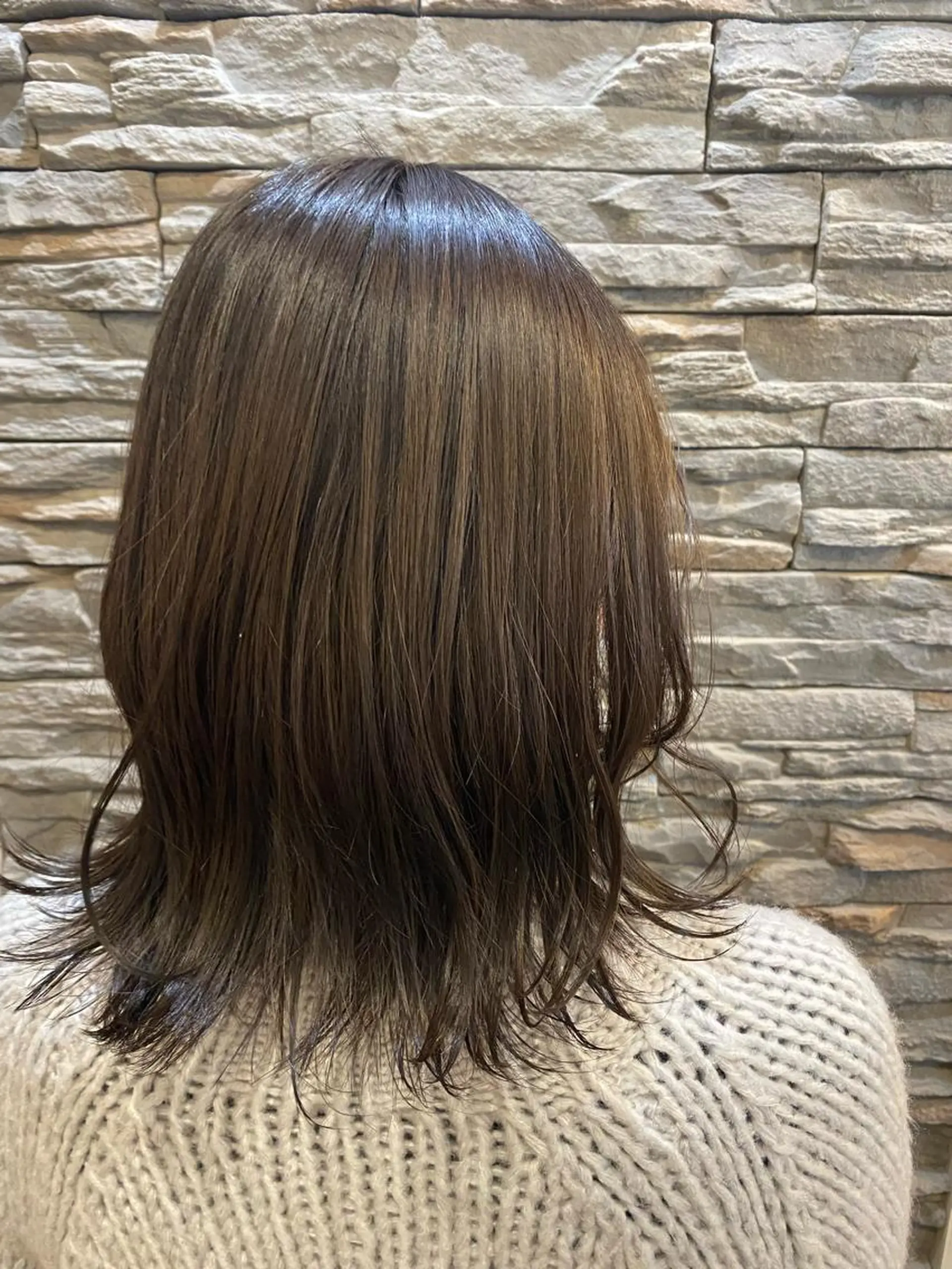 ミディアム 山浦 貴恵のヘアスタイル