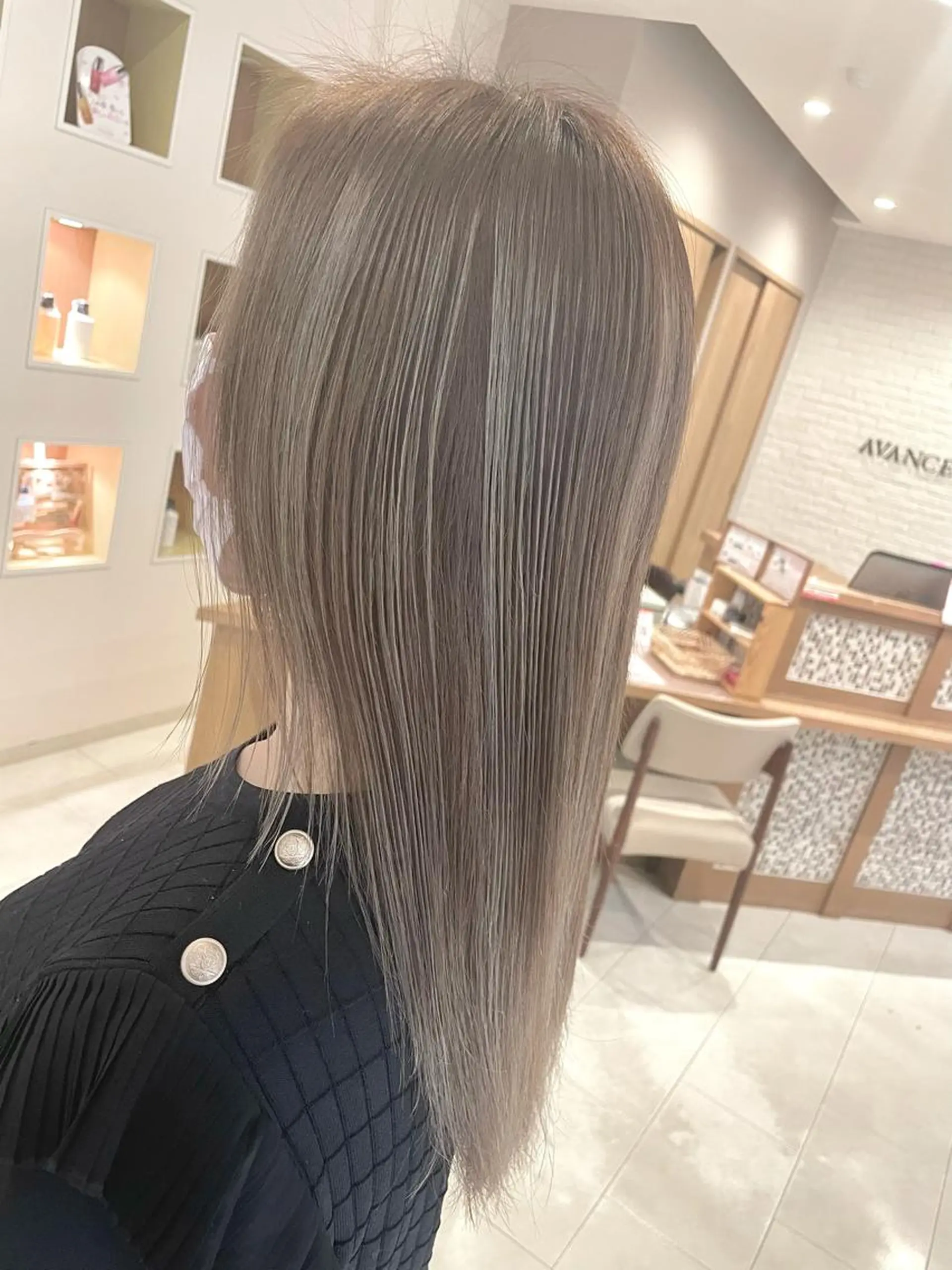 カラー カット ヘアカラー トリートメント レイヤー/くびれ/ 縮毛/チェレ金剛のヘアスタイル