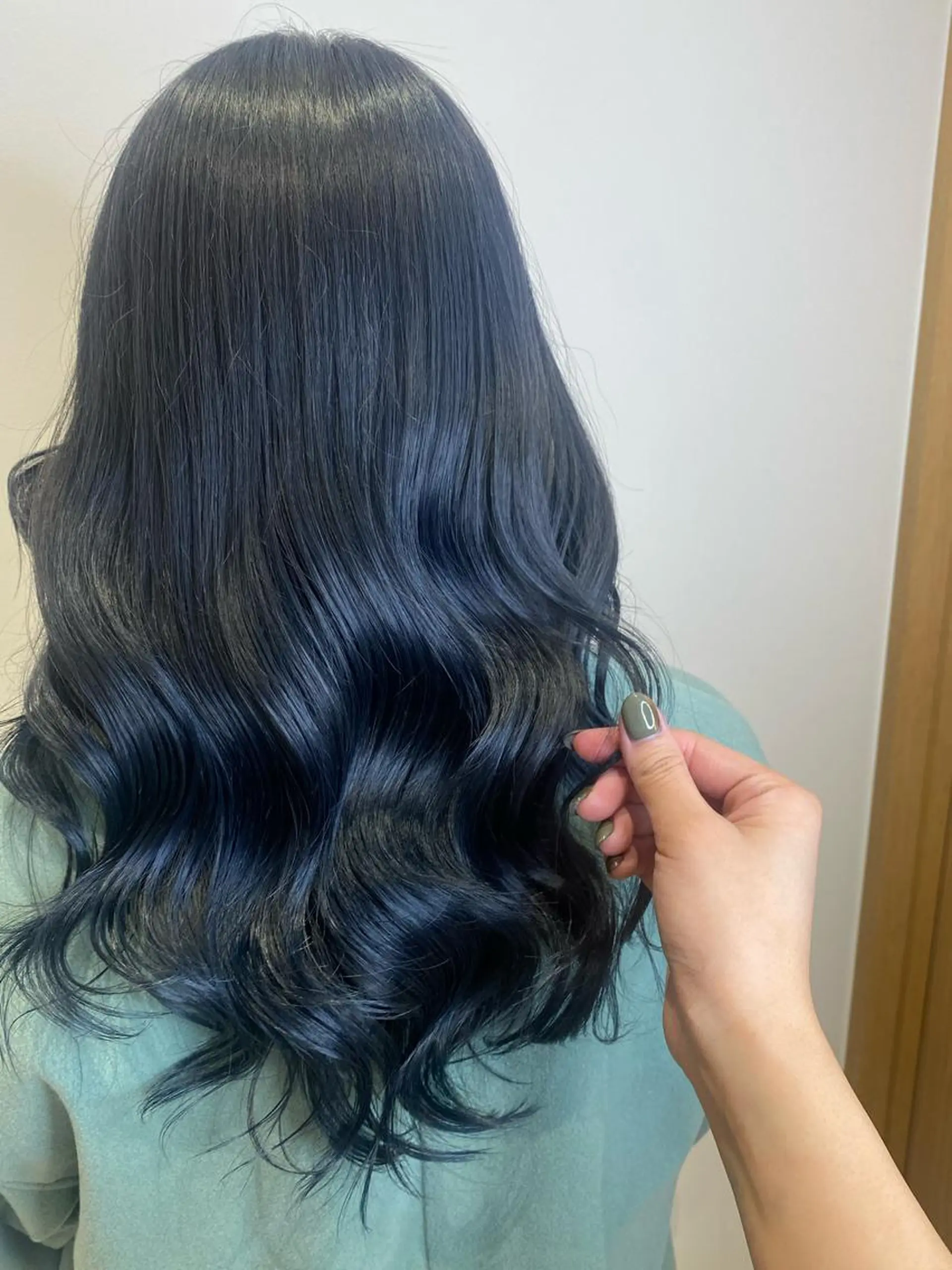 ロング カラー 透明感カラー 天羅のヘアスタイル