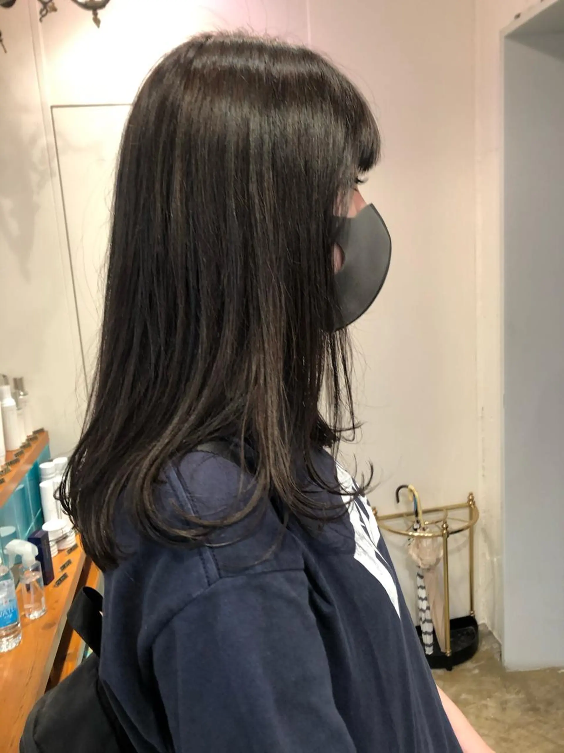 ミディアム カラー カット ヘアカラー トリートメント MIOベージュカラー 柔らかいカラーのヘアスタイル