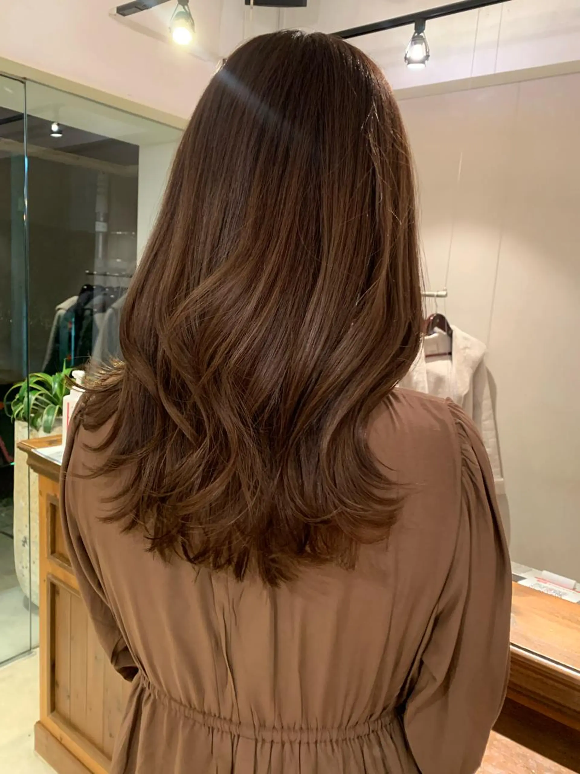 ロング カラー 透明感/オリーブ/ グレージュ/YUKAのヘアスタイル
