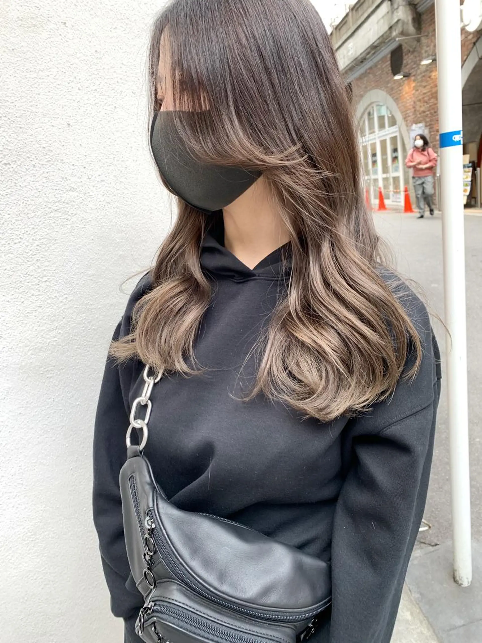 セミロング カラー グラデーションカラー グレージュ 樫原裕二/レイヤー カット/透明感カラーのヘアスタイル