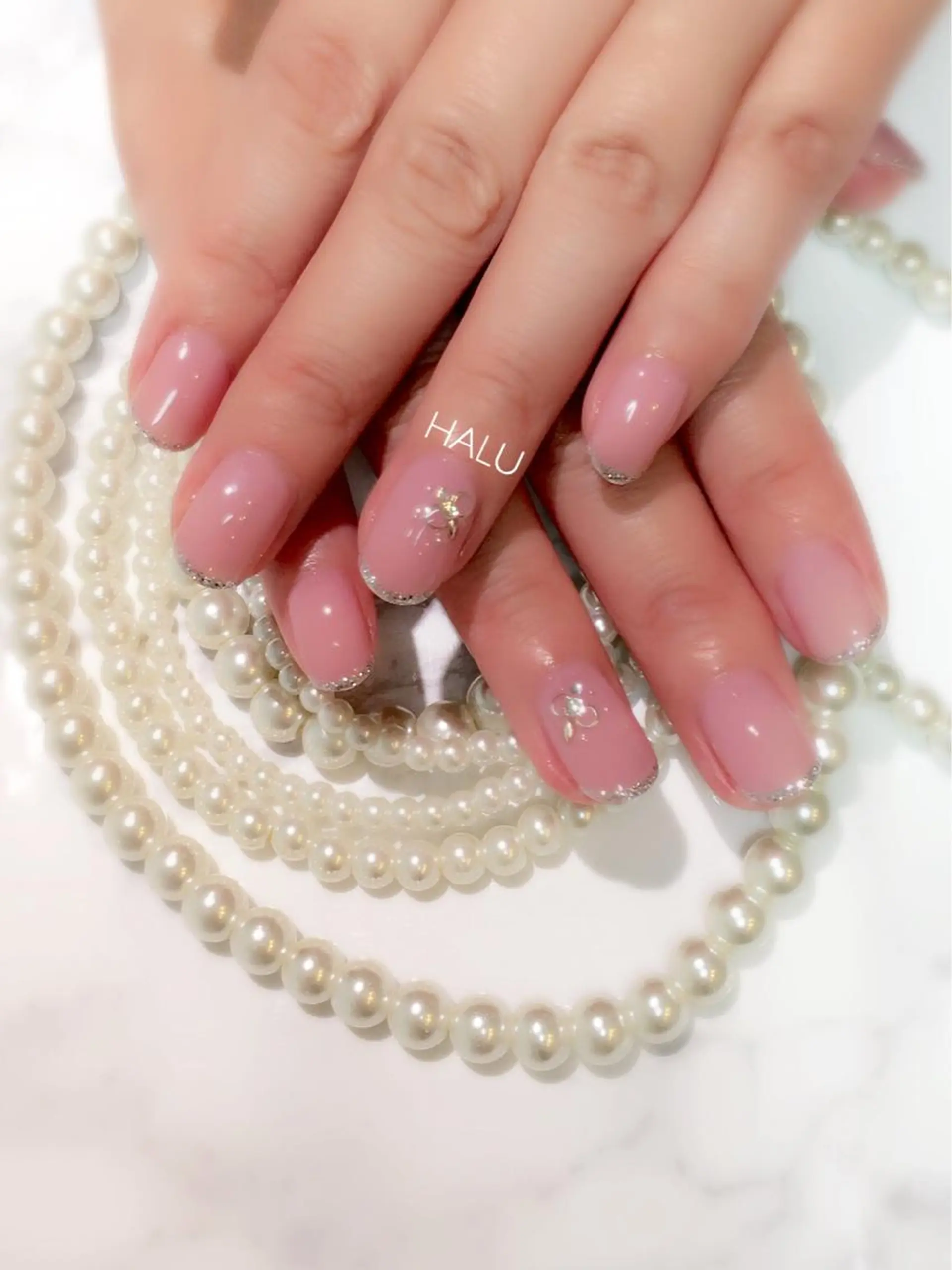 ネイル アートネイル フレンチネイル キラキラネイル ピンク シルバー HALU ハルのネイルデザイン