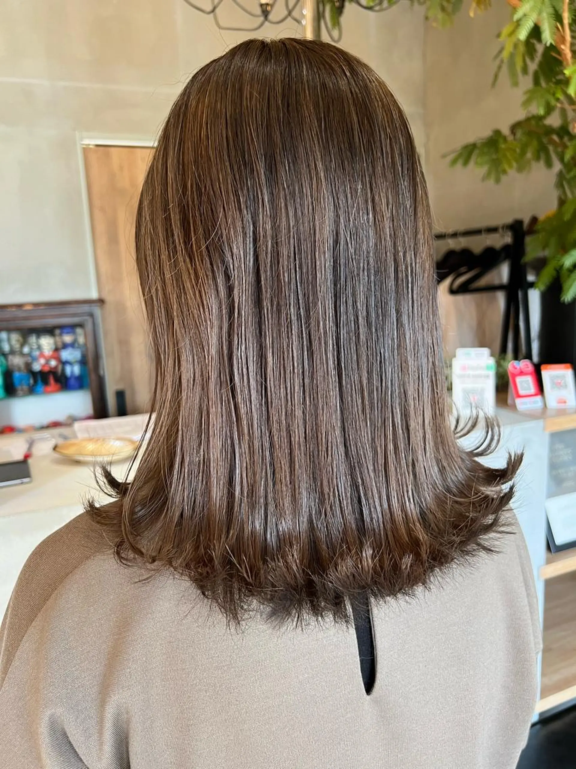 ミディアム カラー ミディアムパーマ ハイライトカラー イルミナカラー インナーカラー ボブ カット ヘアカラー トリートメント シンヤヘアーズ 泉大津本店のヘアスタイル