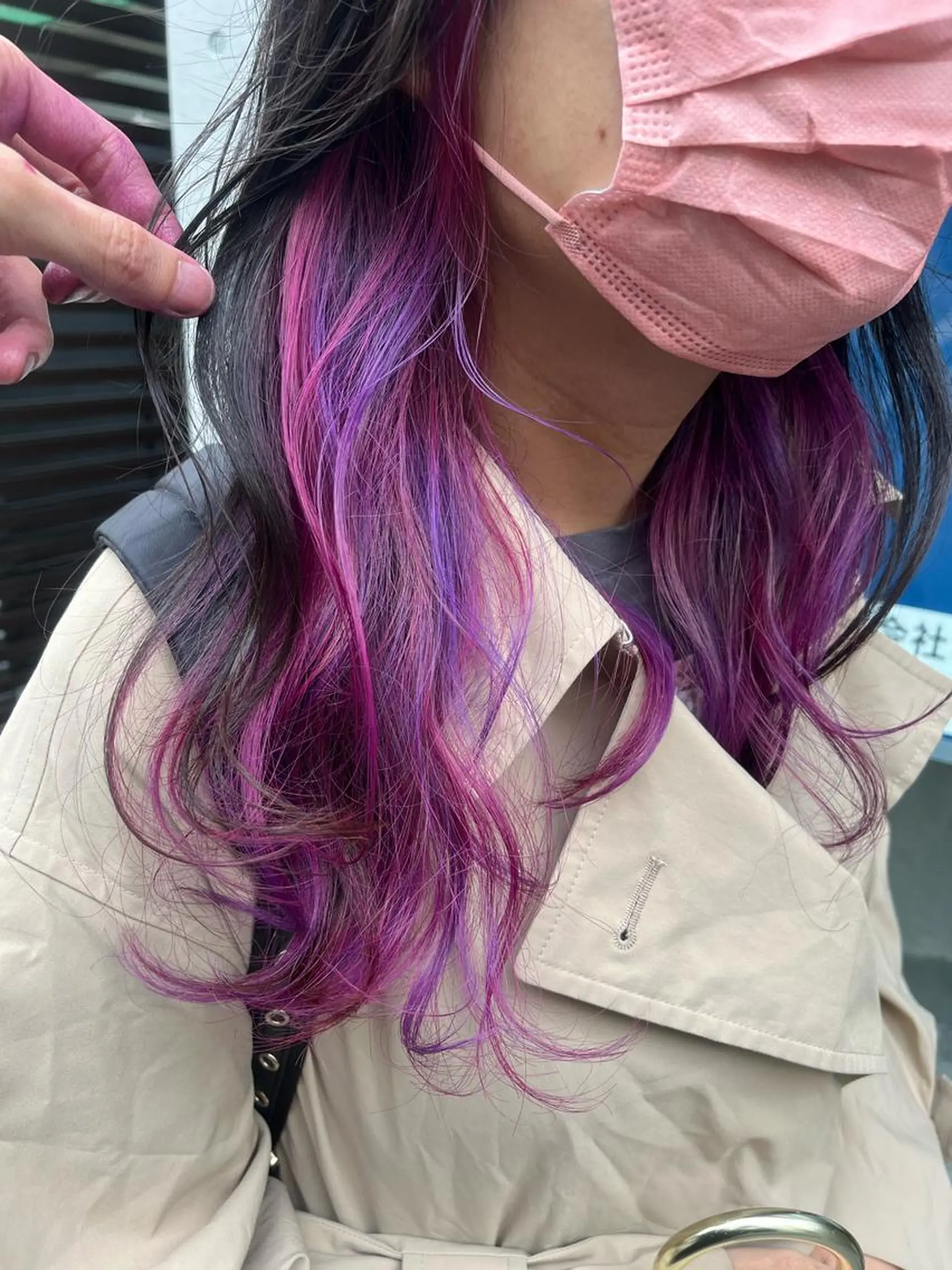 セミロング カラー アッシュ バレイヤージュ ミストバング ベージュカラー ブリーチ カット ヘアカラー トリートメント 原宿サロン代表 デザインカラー伊藤卓のヘアスタイル