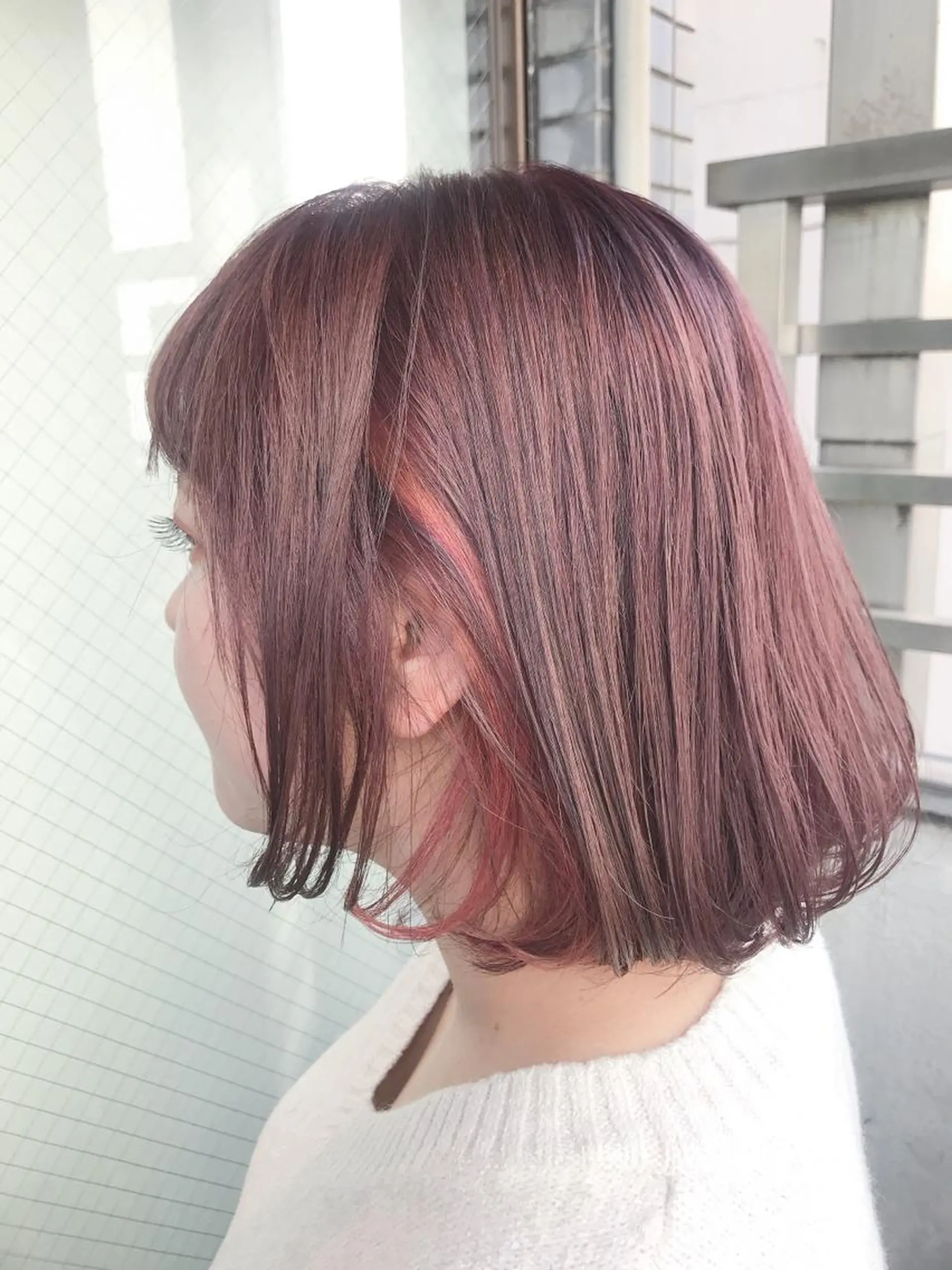 ミディアム カラー インナーカラー ピンクカラー 岩谷/ブリーチ 🪽透明感カラーのヘアスタイル