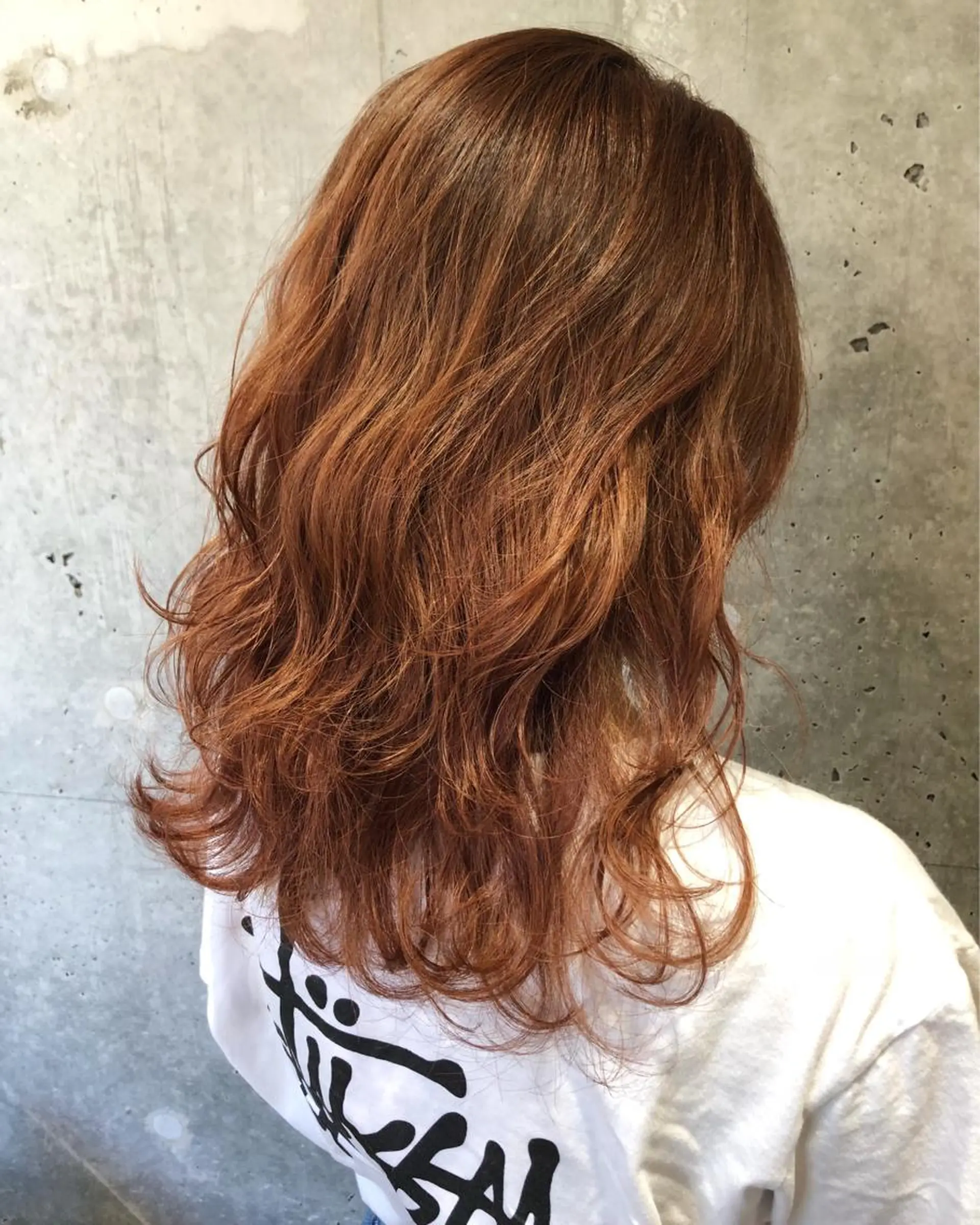 セミロング カラー 小島 侑衣のヘアスタイル