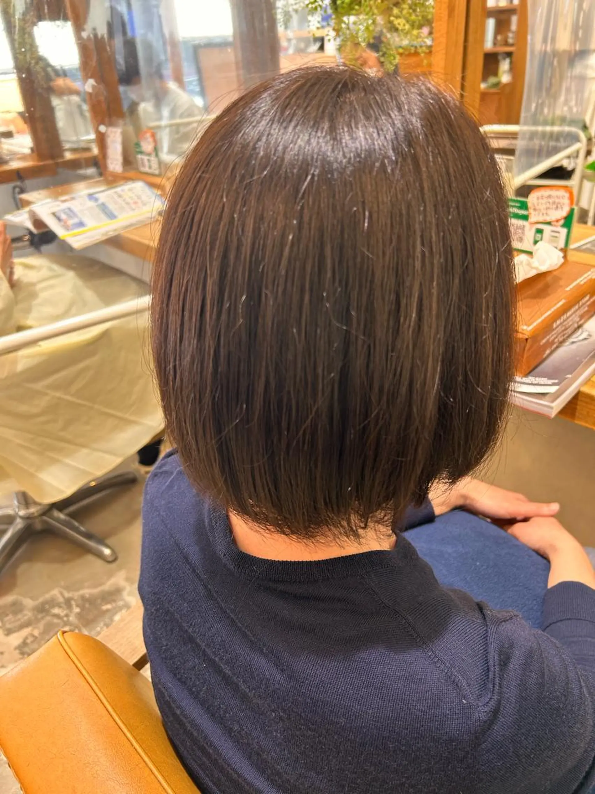 ショート カラー カット ヘアカラー トリートメント 若狭 彩花のヘアスタイル