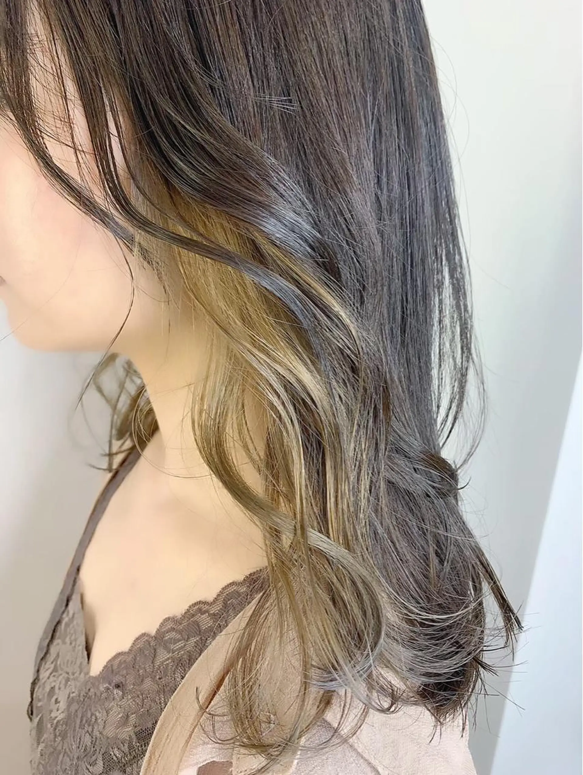 ミディアム カット ヘアカラー トリートメント ☕️ベージュカラー 内藤光哉☕️のヘアスタイル