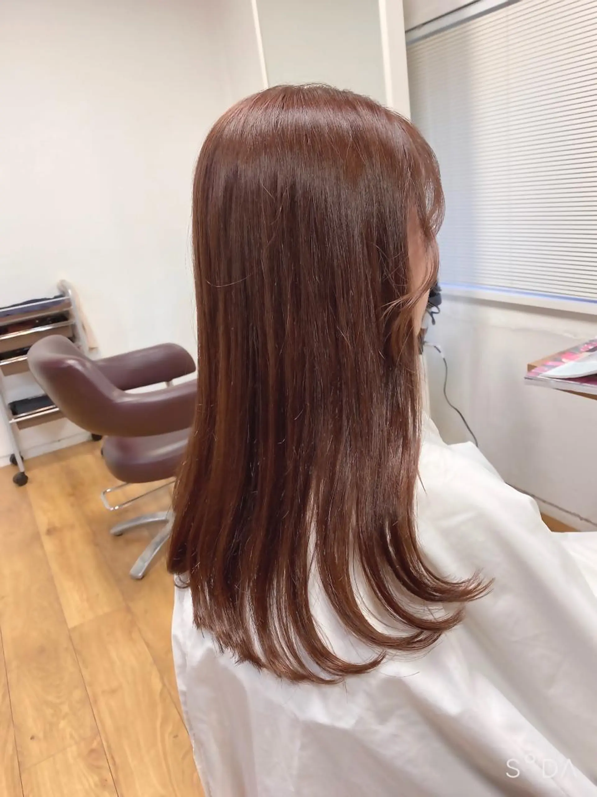 セミロング カラー サロン ド ソワのヘアスタイル