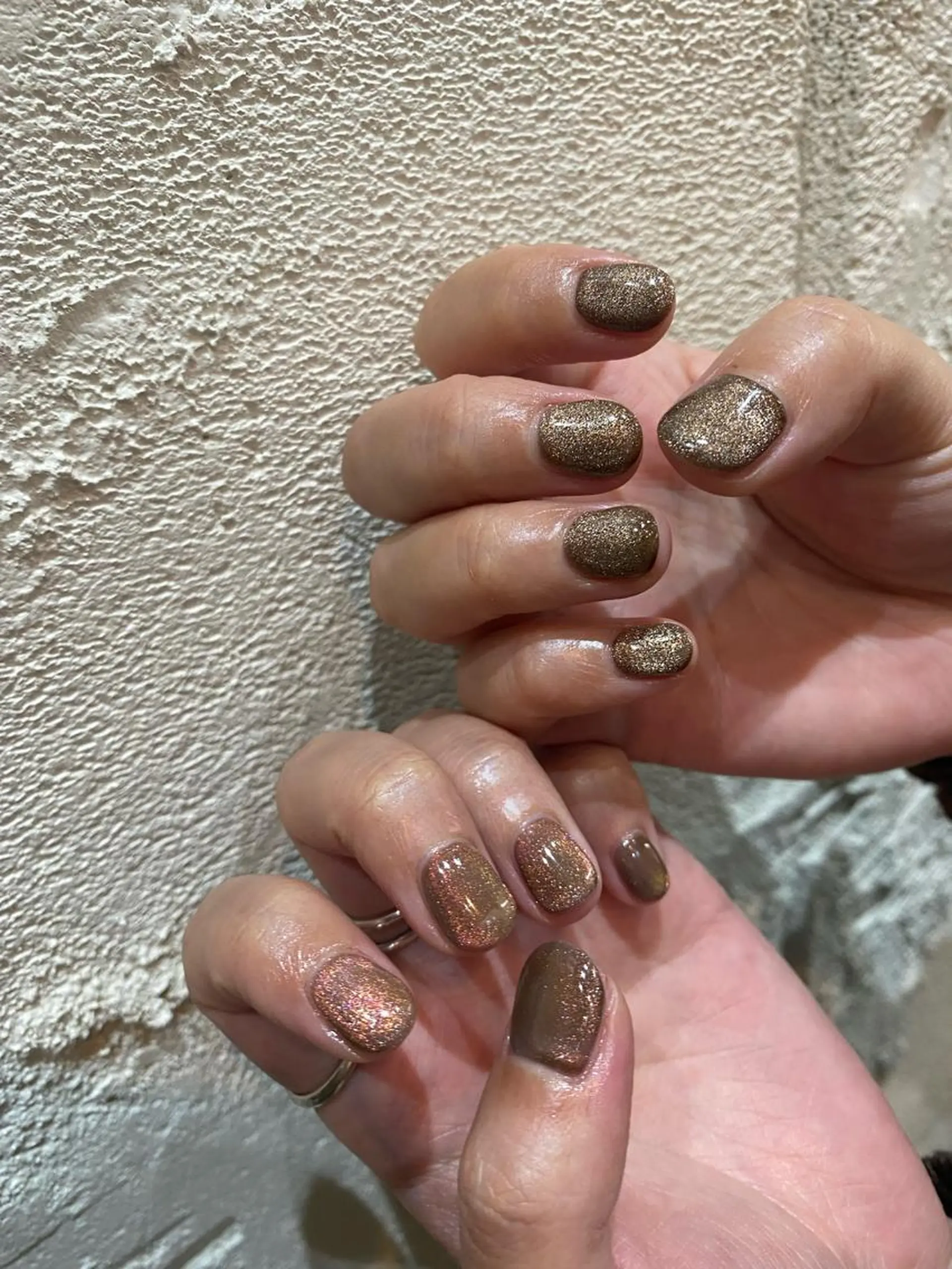 ネイル ブラウン マグネットネイル ハンドネイル nable.所属・栗林 実莉のネイルデザイン