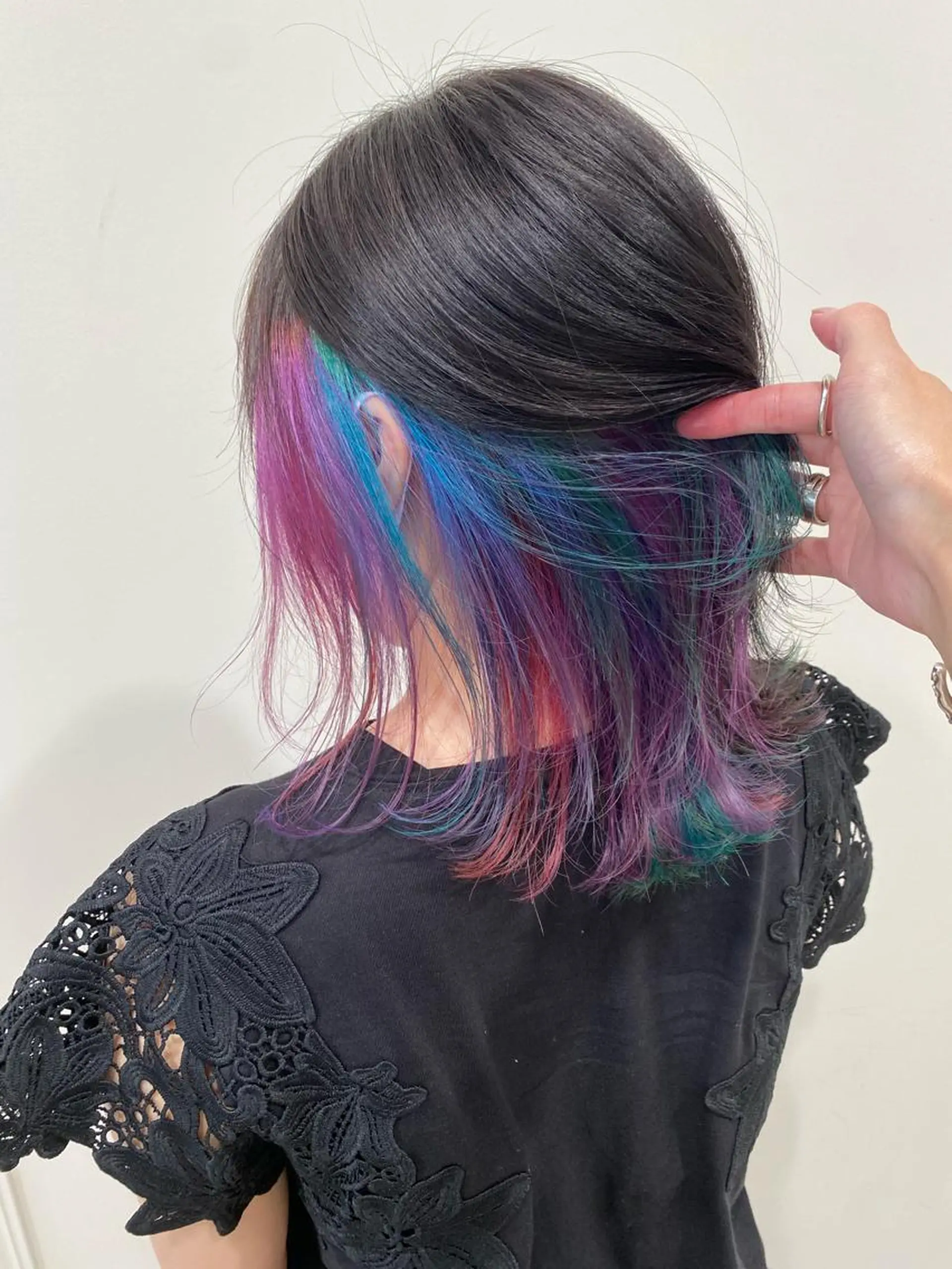 ミディアム カラー ハイトーンカラー🌈 メンズパーマ鈴木康平のヘアスタイル