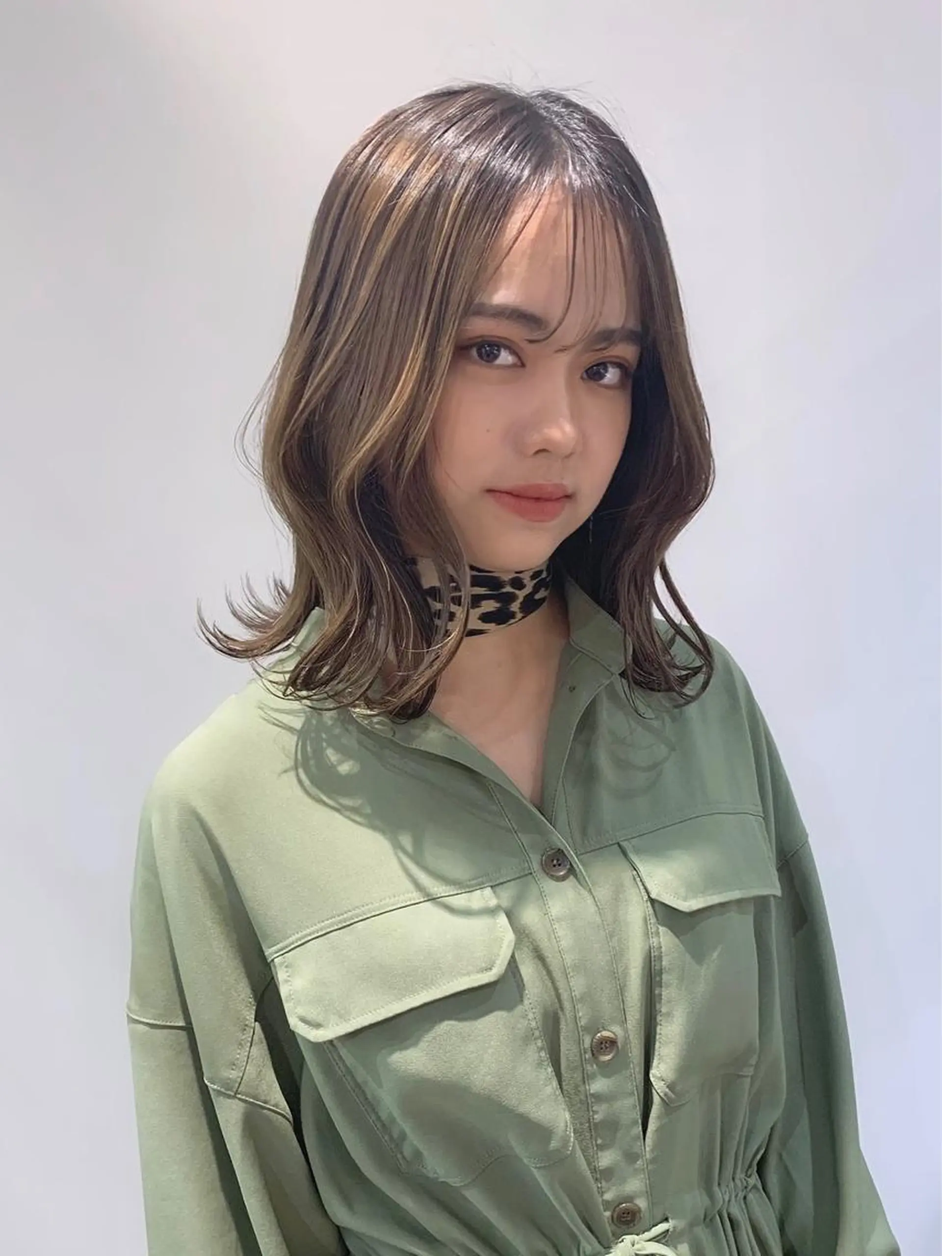 ミディアム カラー ヘアアレンジ 柔らか垢抜けｶﾗｰと ｶｯﾄ🫧ASUKAのヘアスタイル