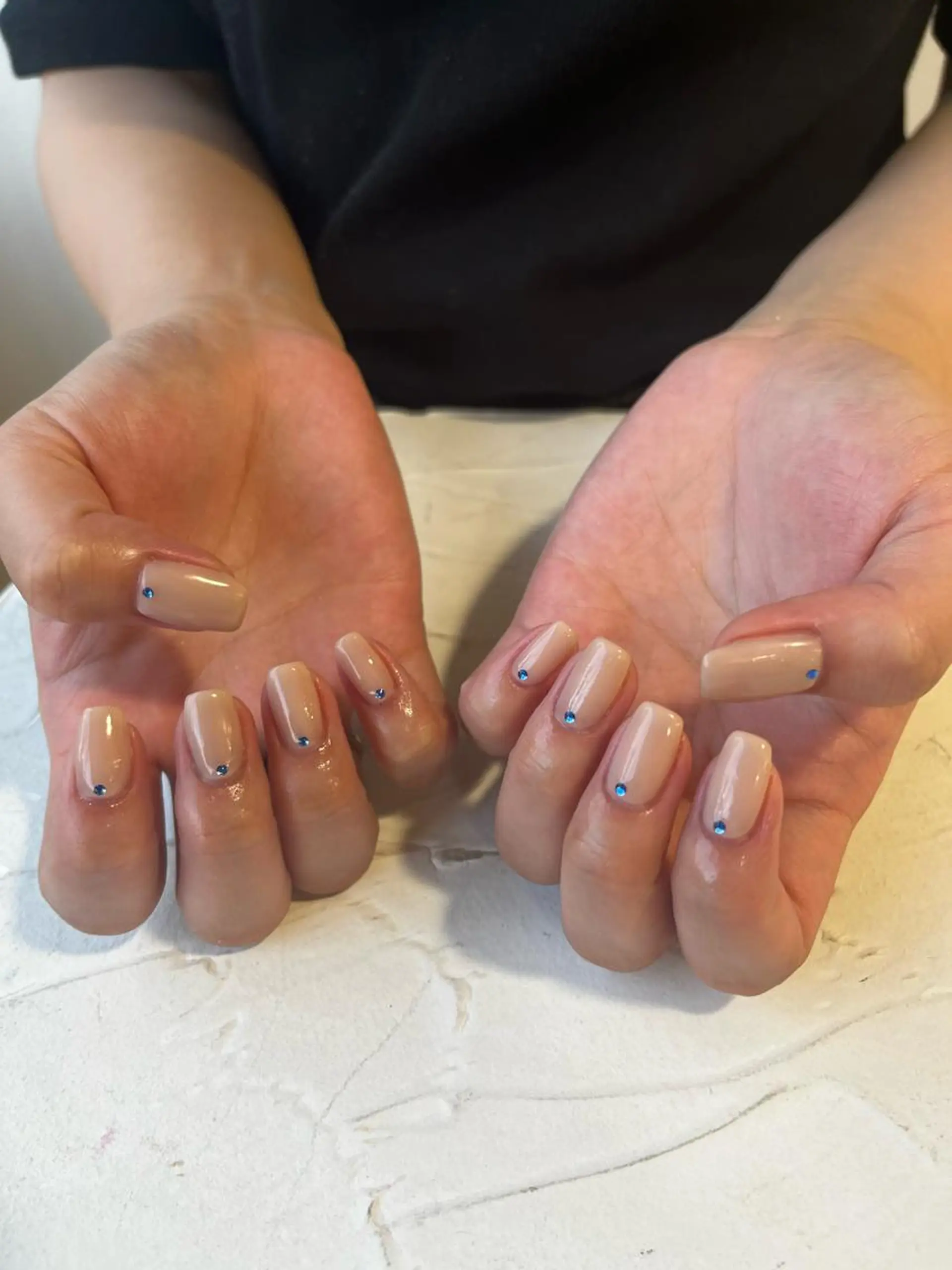 ネイル ワンカラーネイル ストーンネイル 小川 奈々花のネイルデザイン